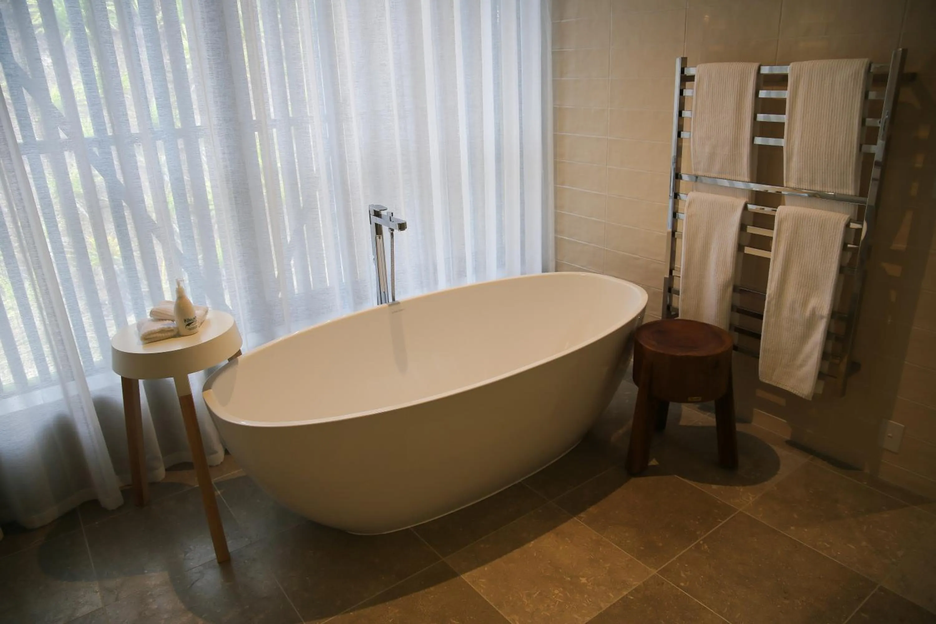 Bathroom in Kinloch Manor & Villas
