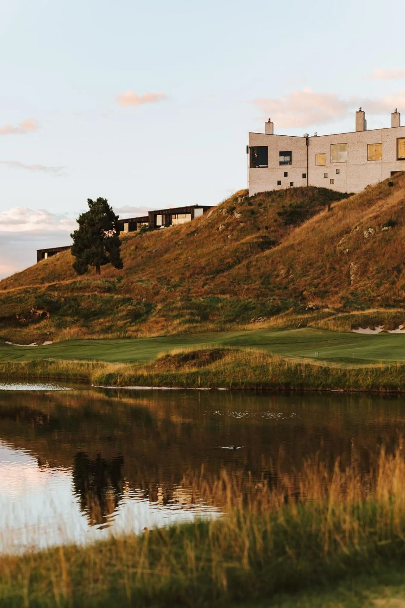 Property building in Kinloch Manor & Villas