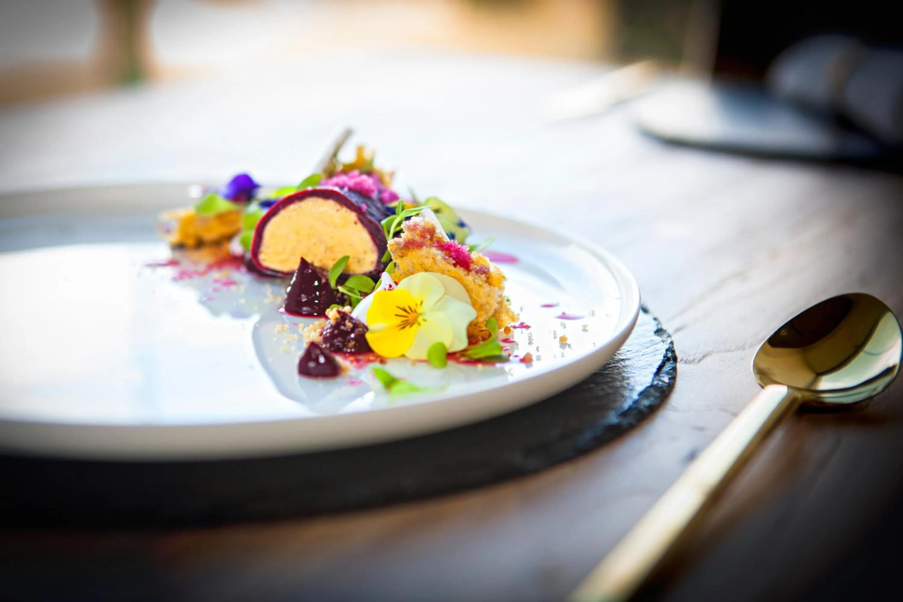 Food in Kinloch Manor & Villas