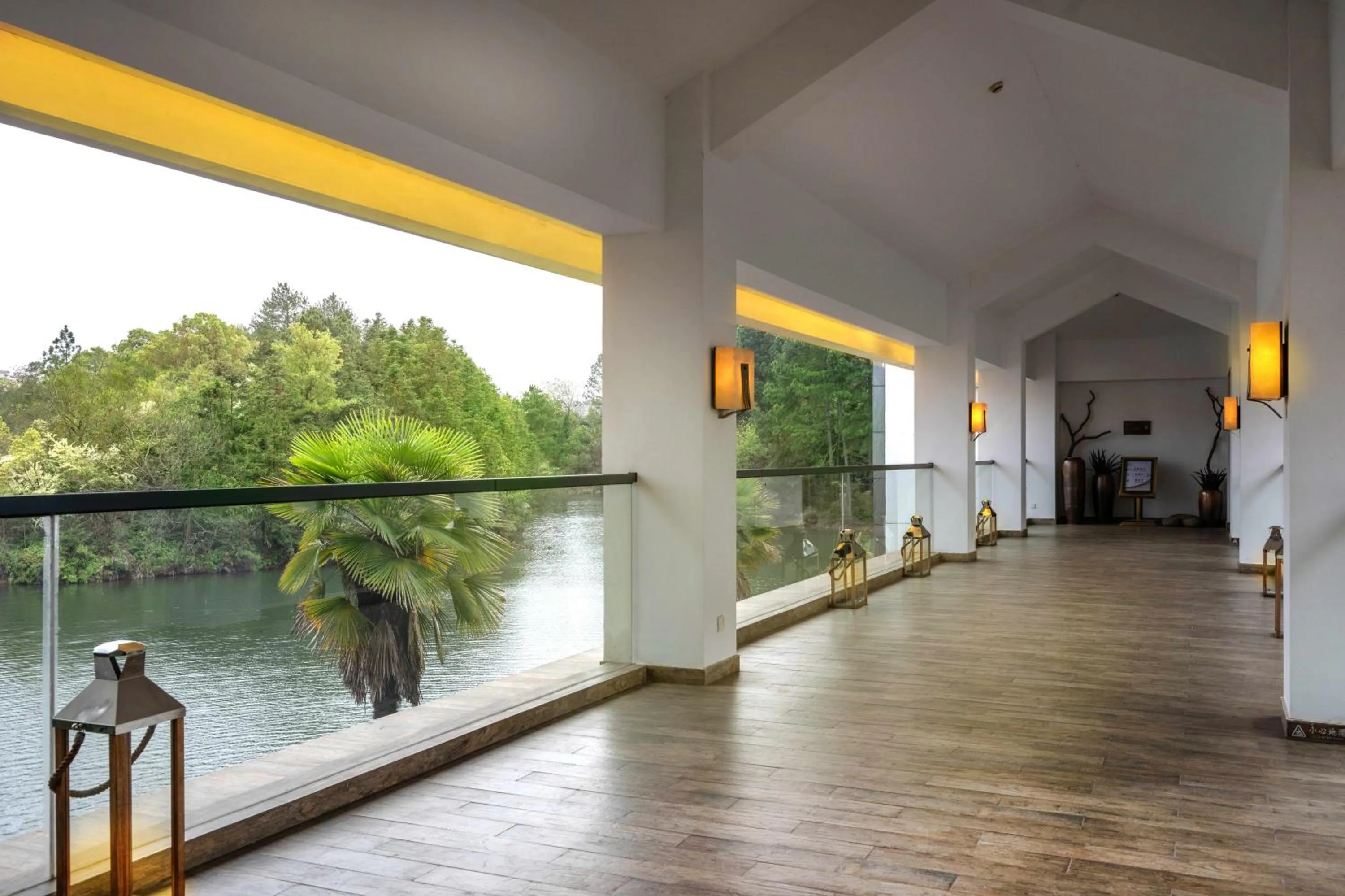 Natural landscape in LakeSide Resort Jingdezhen