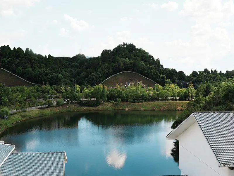 Double Room with Lake View in LakeSide Resort Jingdezhen