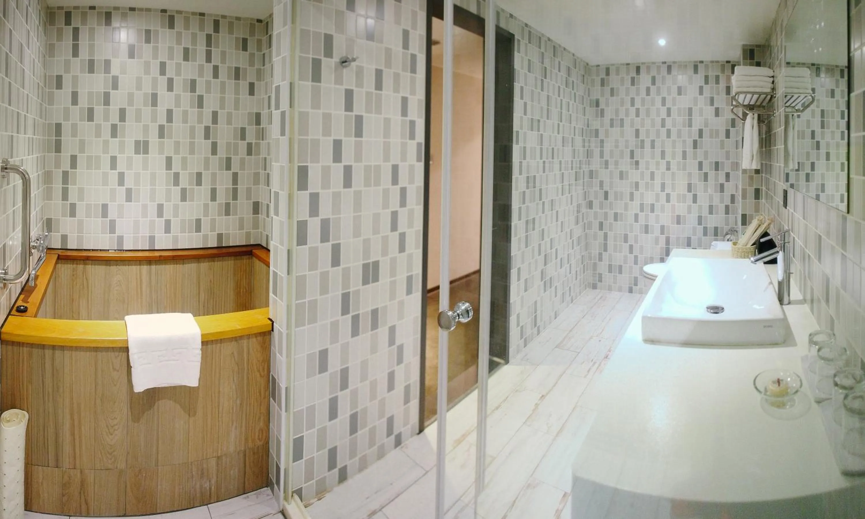 Toilet, Bed in Energy Inn