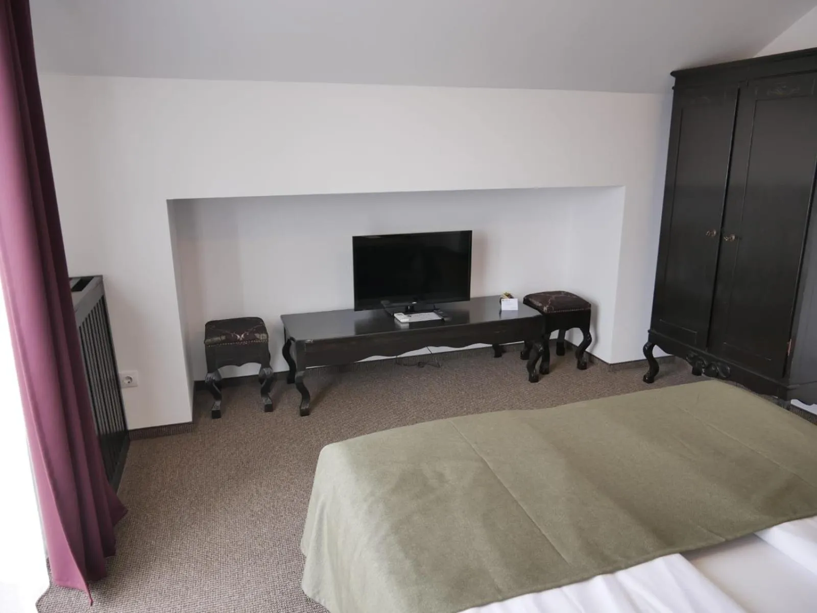 Communal lounge/ TV room, Bed in Sibiu City Center Apartments