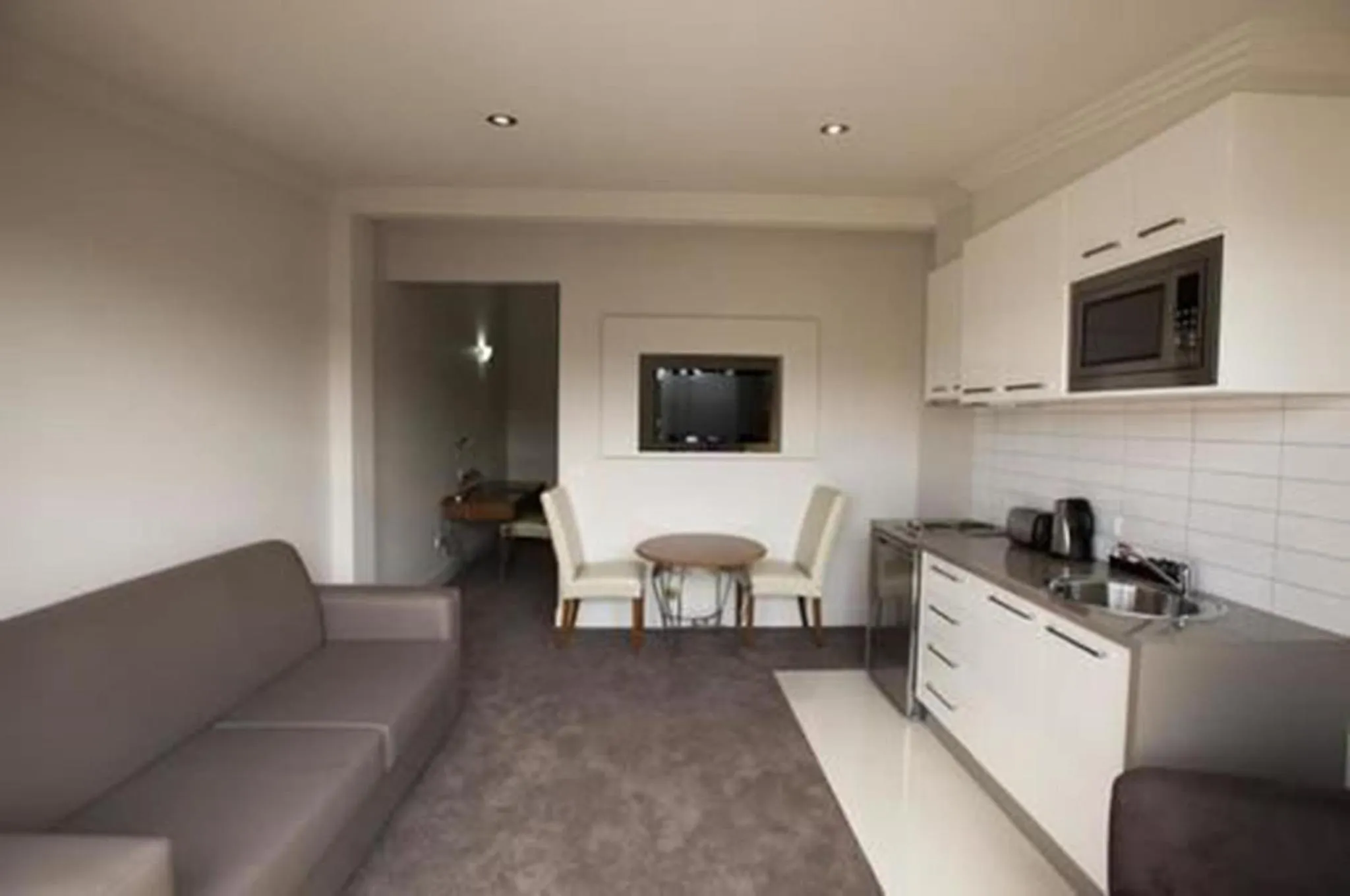 Kitchen or kitchenette in Southgate