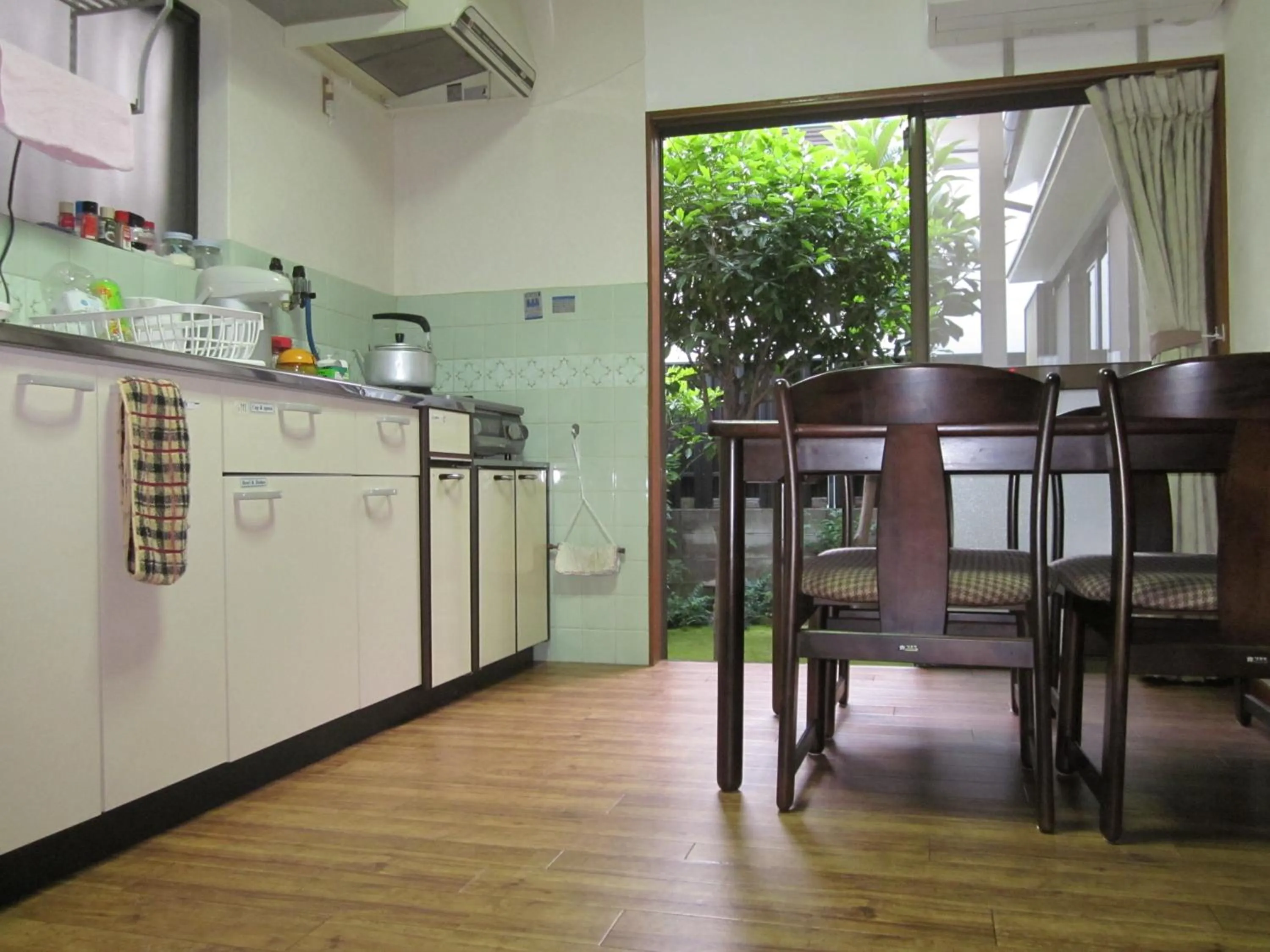 Kitchen or kitchenette in Enman Guest House Osaka