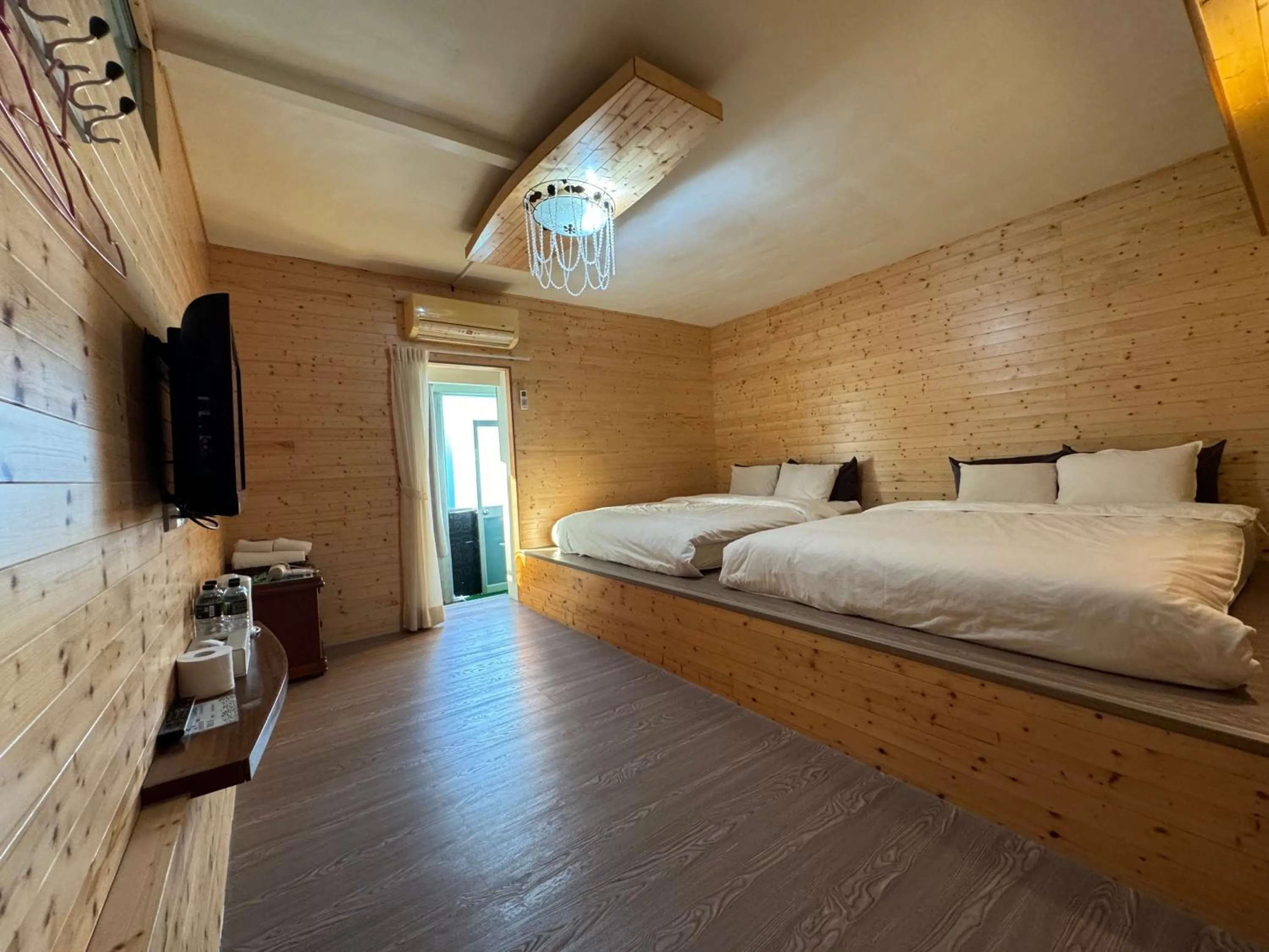 Bed in Runners' House Taitung