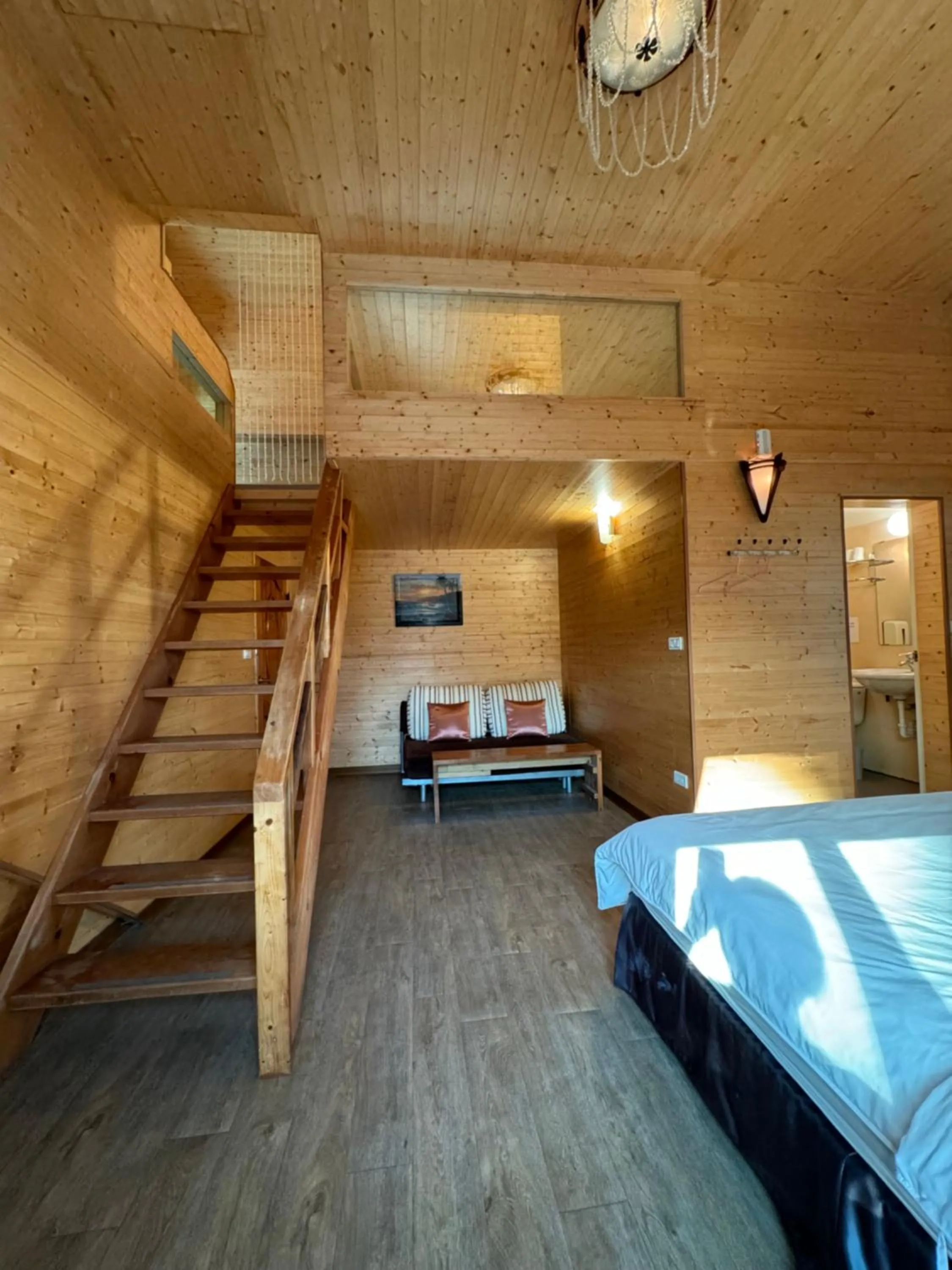 Photo of the whole room, Bed in Runners' House Taitung