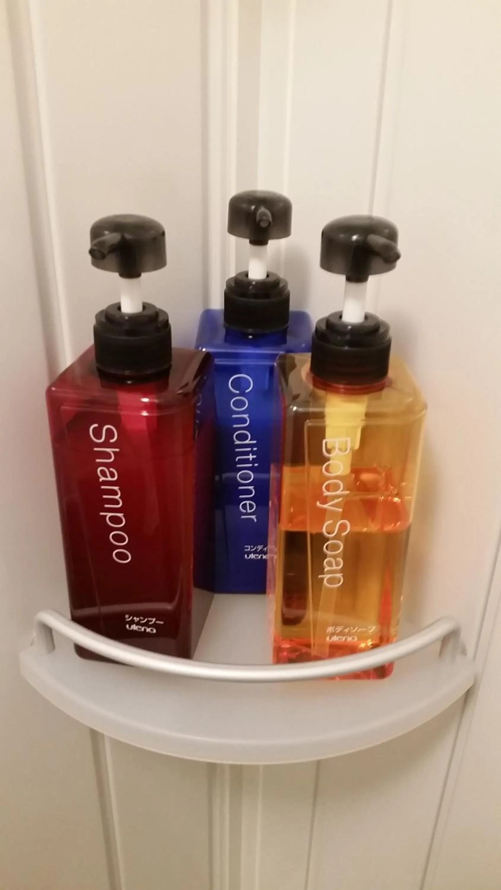 Shower in GuestHouse Guu