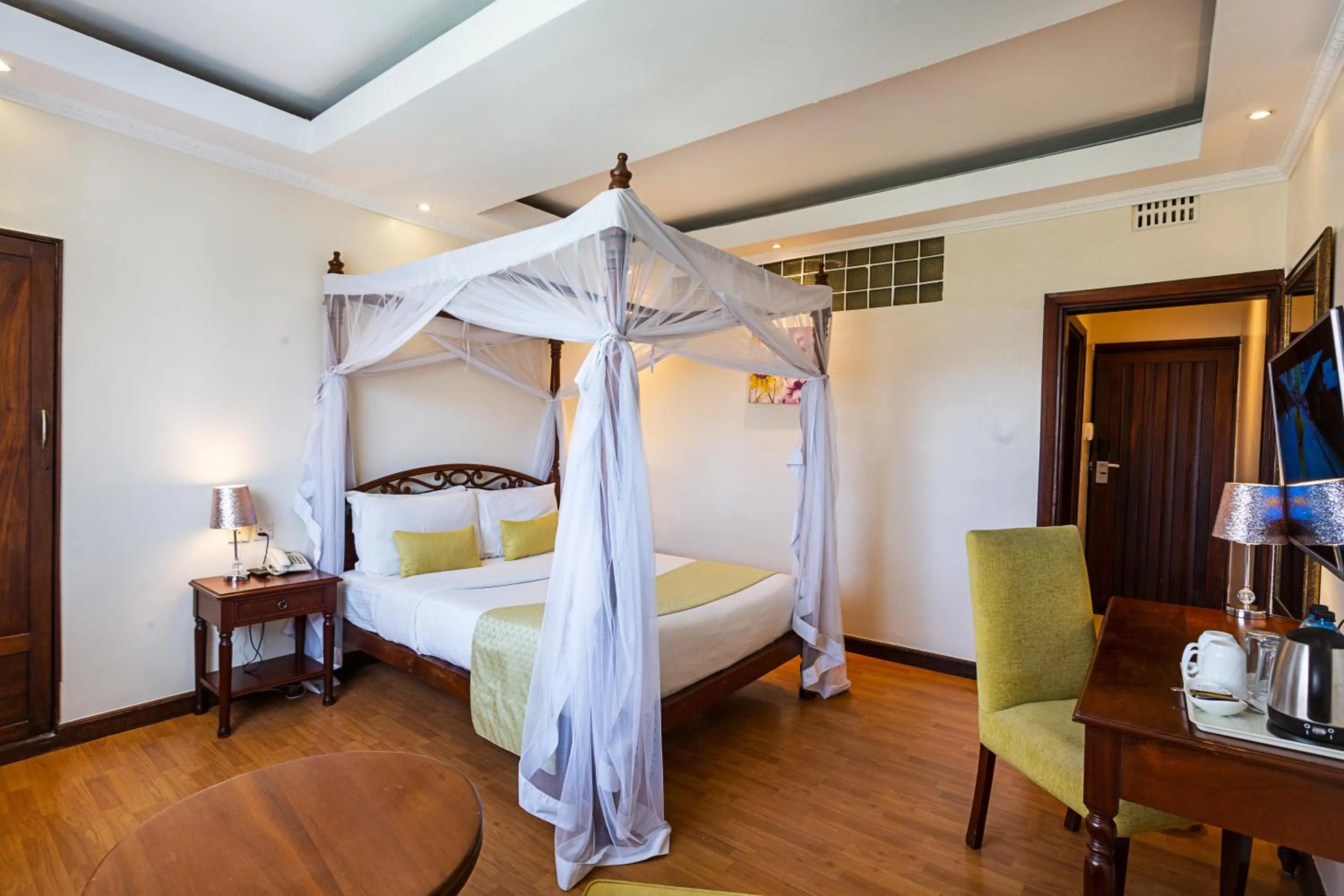 Bed in Midland Hotel Nakuru