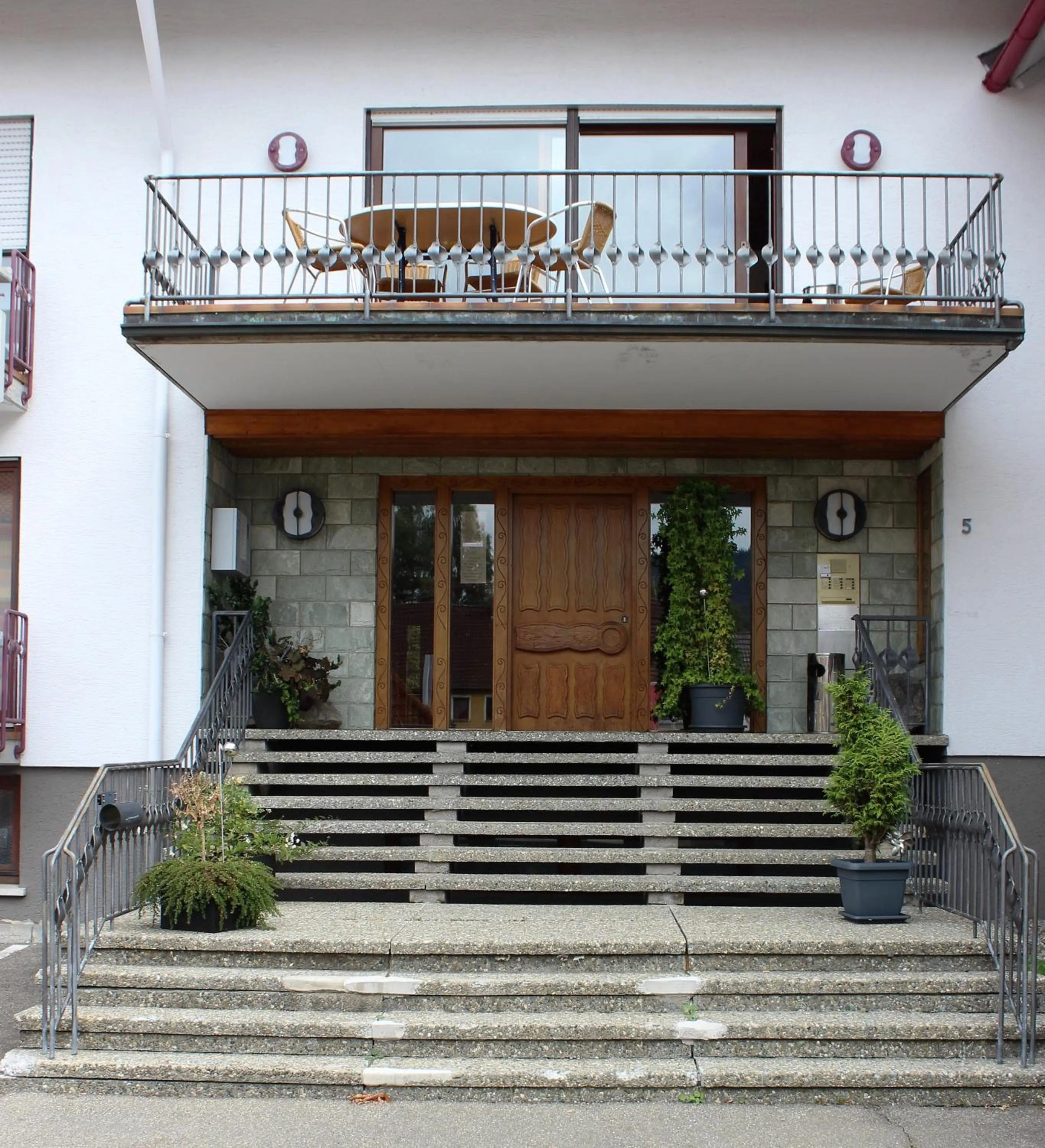 Facade/entrance in Hotel Heuberger Hof, Wehingen