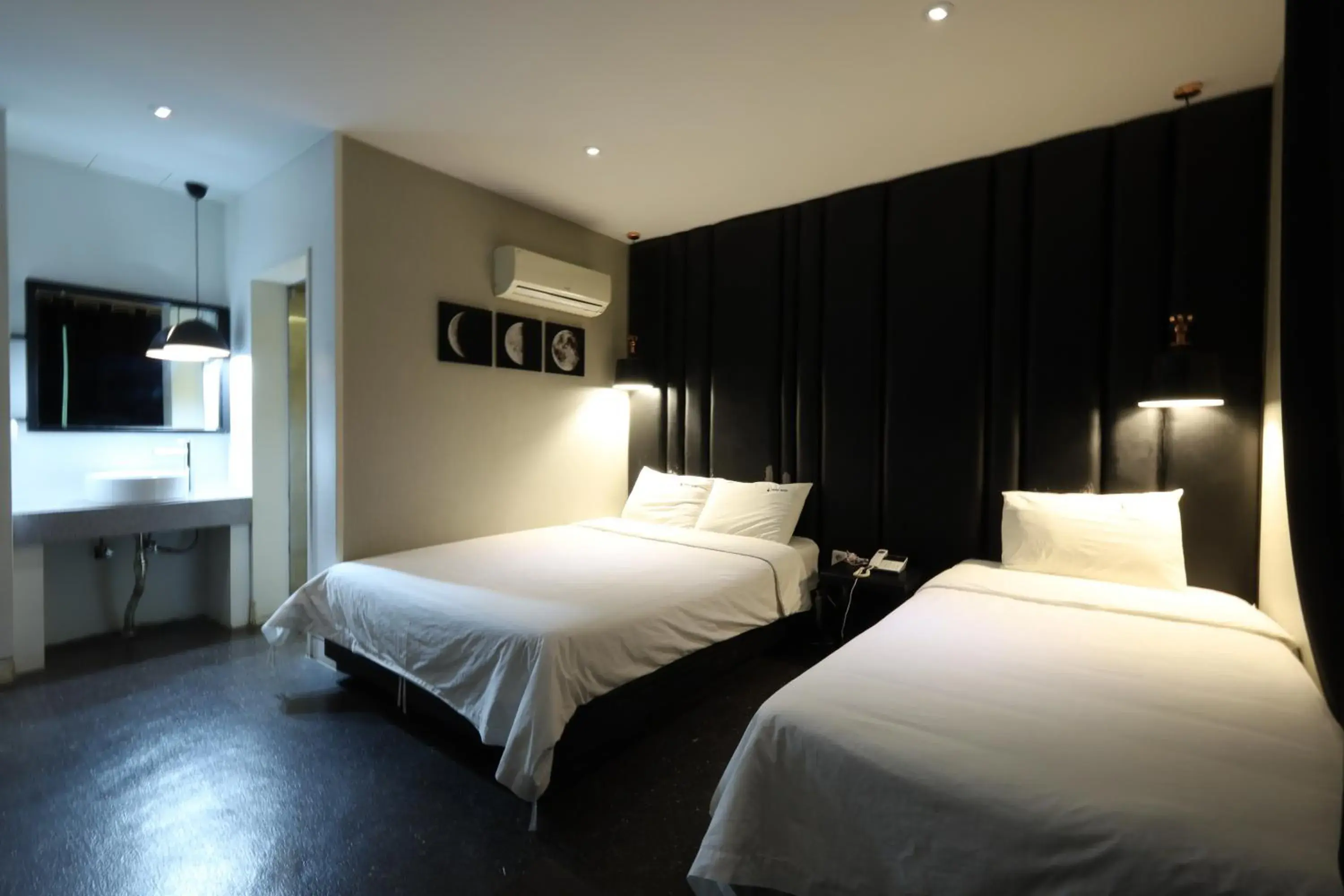 Business Twin Room in Ignis Hotel Business Twin Room in Ignis Hotel