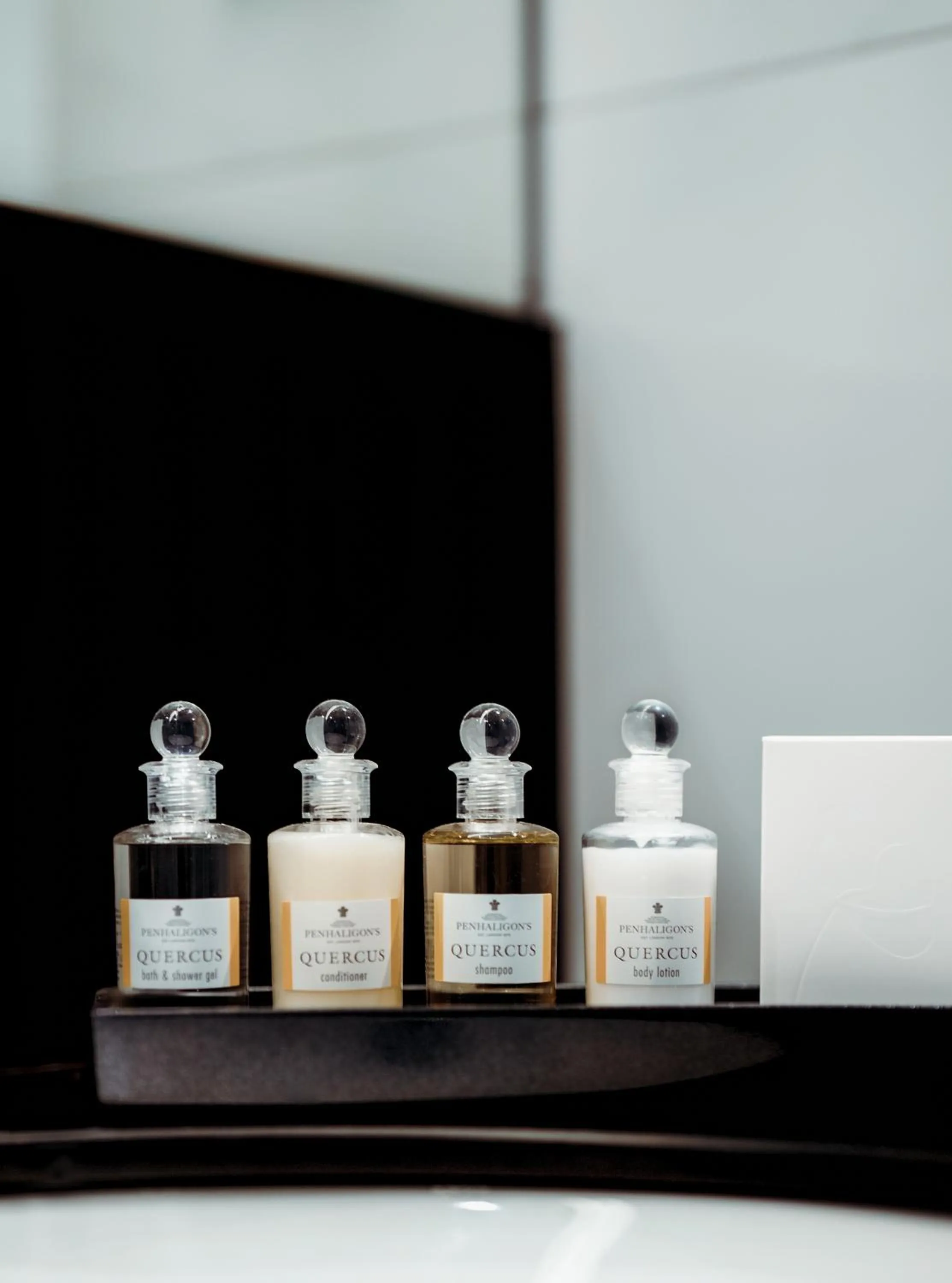 Bathroom in Crossbasket Castle, Hotel & Restaurant