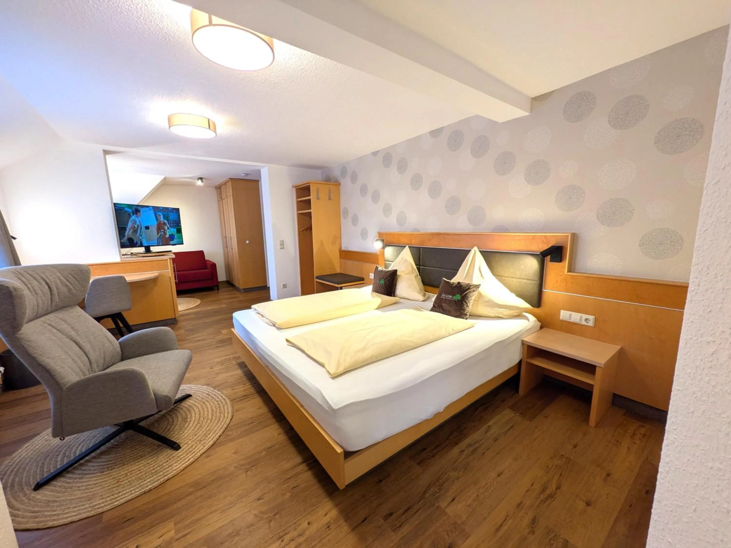 Bed in Hotel Restaurant Zur Linde