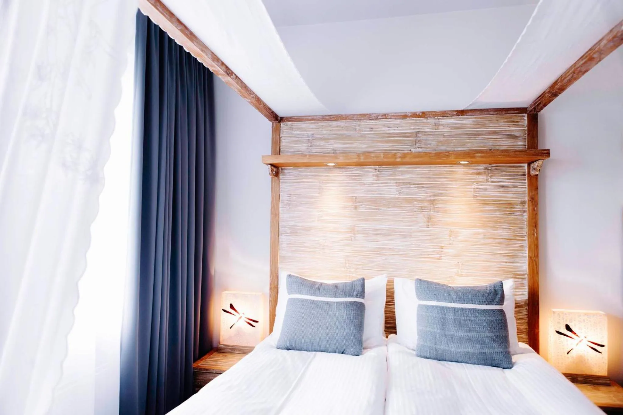 Photo of the whole room, Bed in Eyja Guldsmeden Hotel