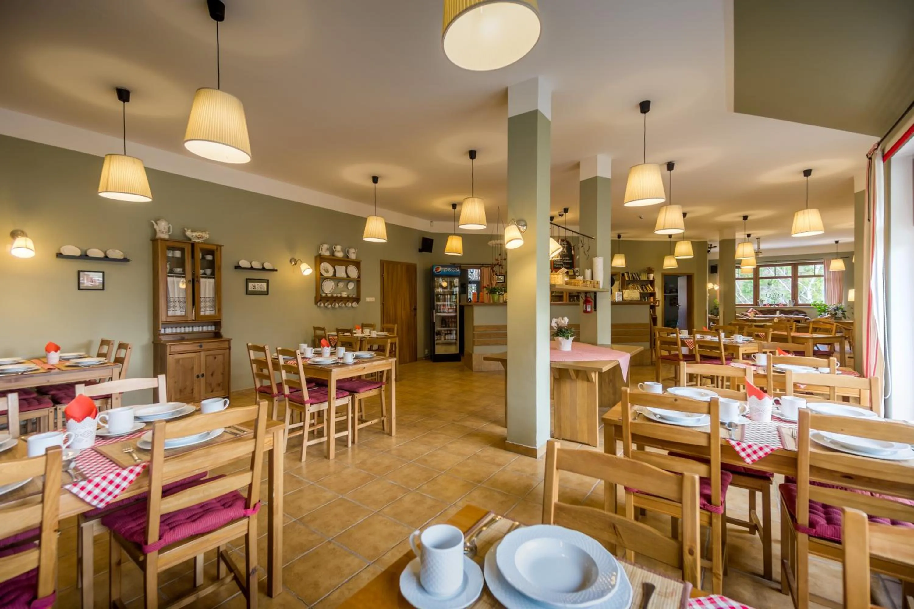 Restaurant/places to eat in Dom Pod Koziołkami