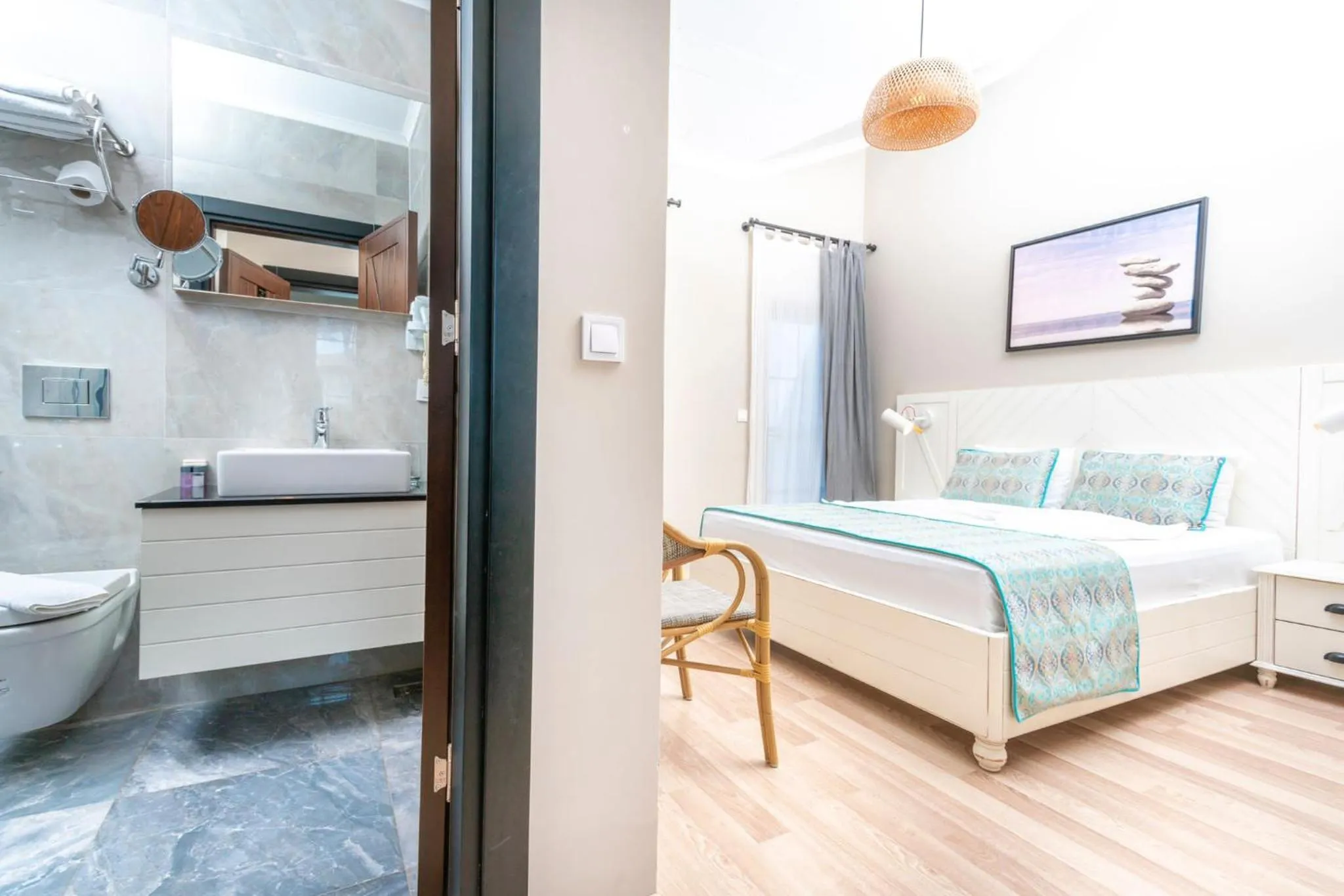 Toilet in Side Kleopatra Hotel