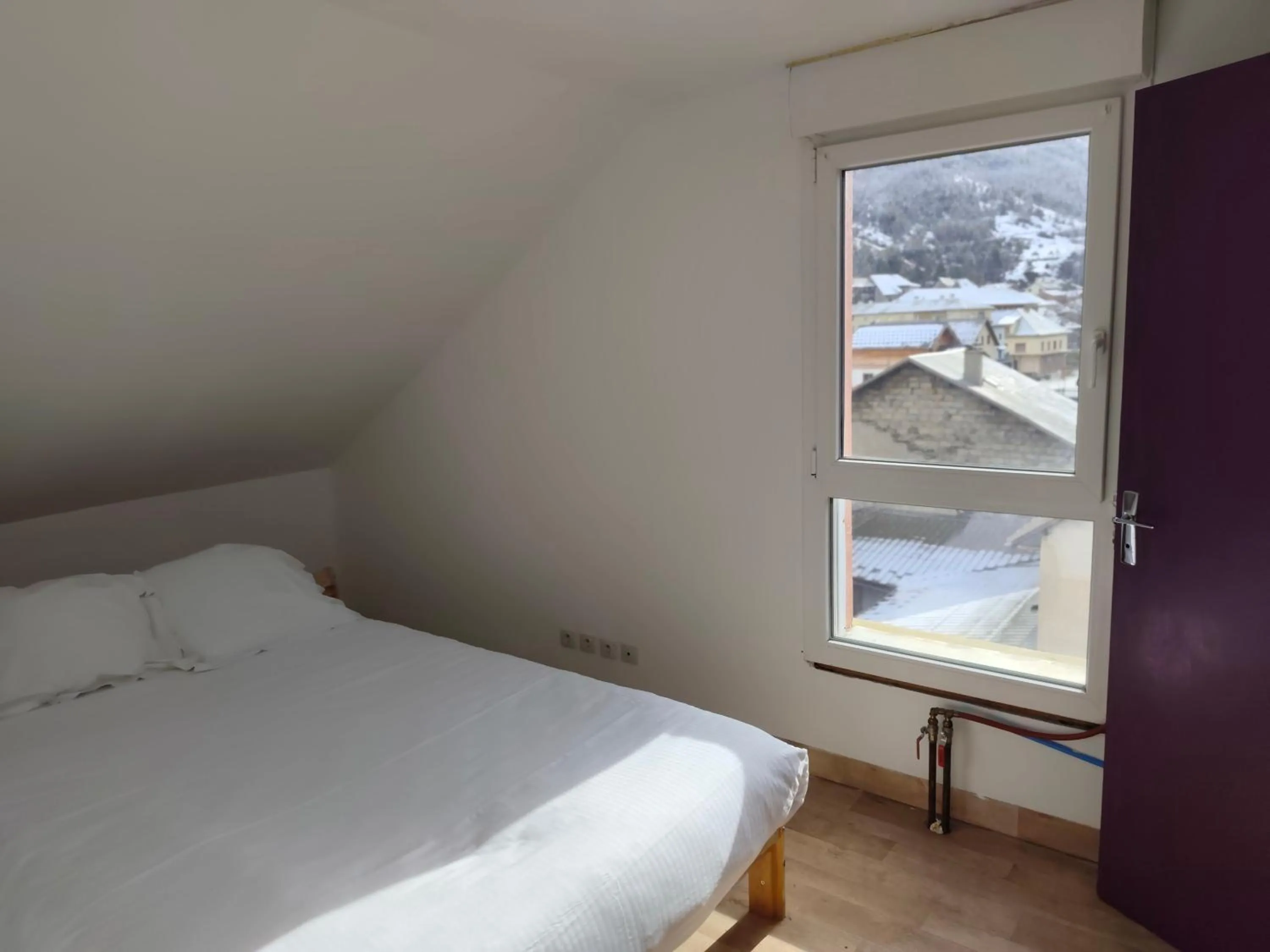 Bed in Ice Rock Hotel