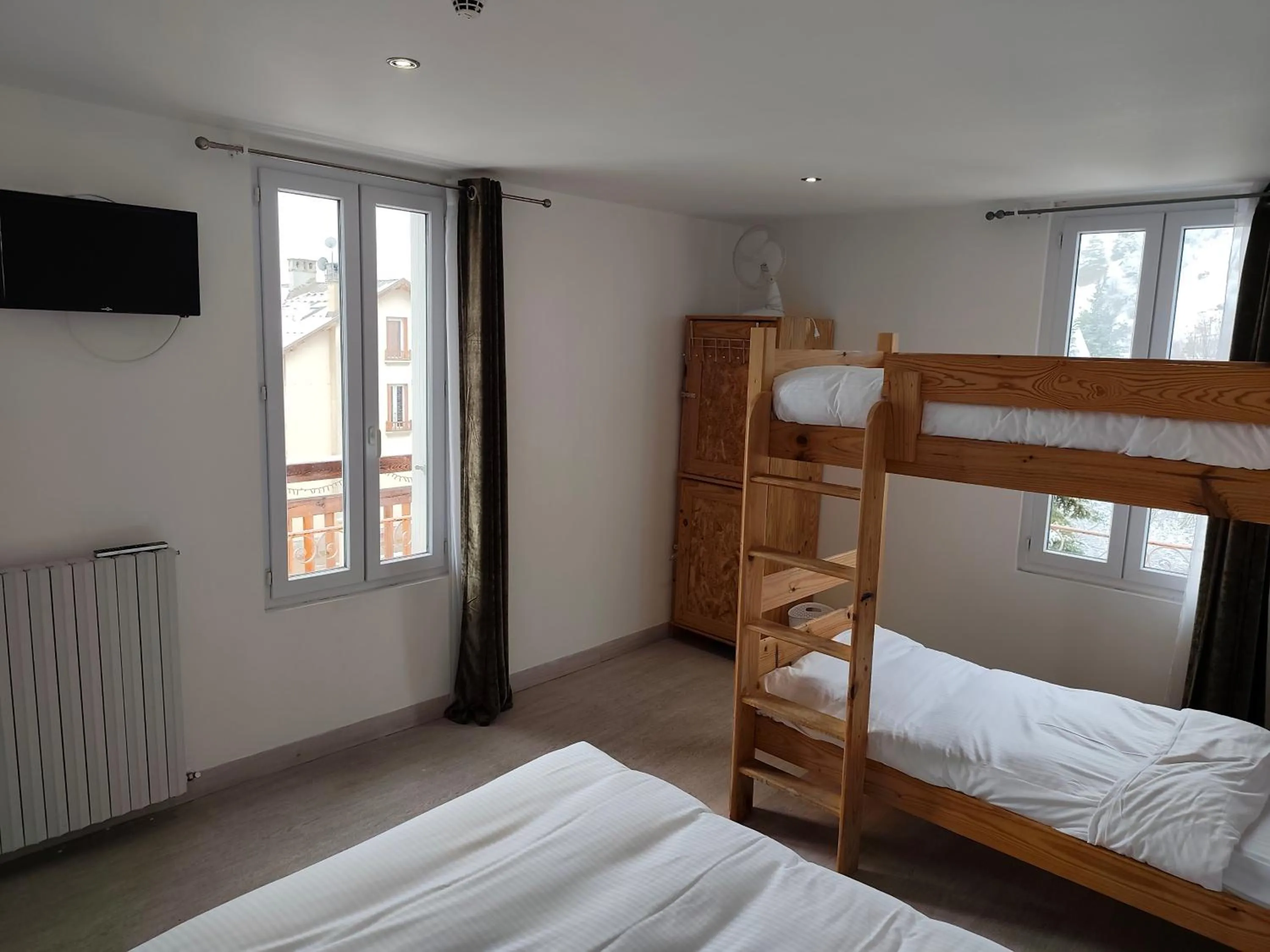 Bed in Ice Rock Hotel