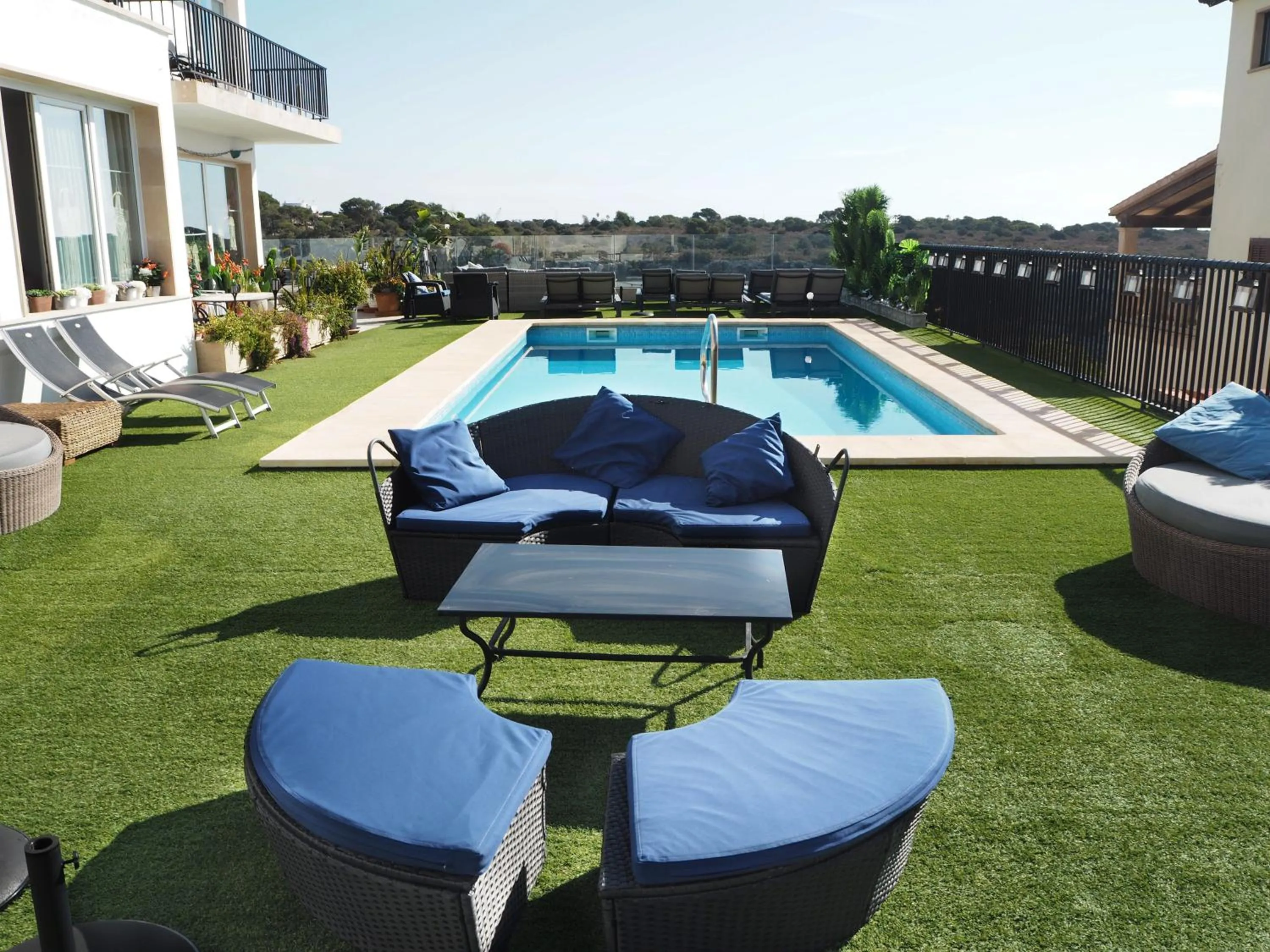Swimming pool in Hotel Rocamar