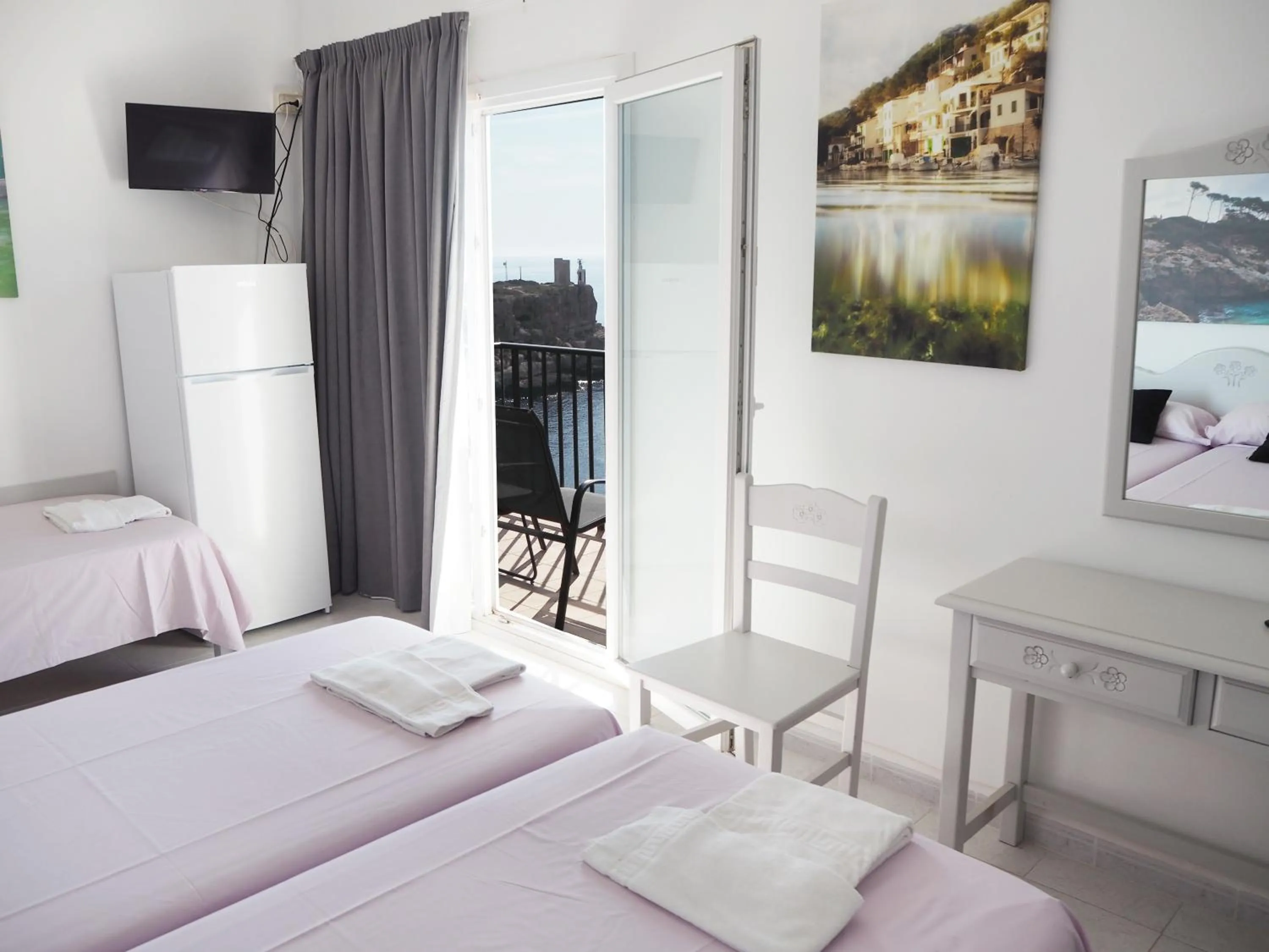 Sea view, Bed in Hotel Rocamar