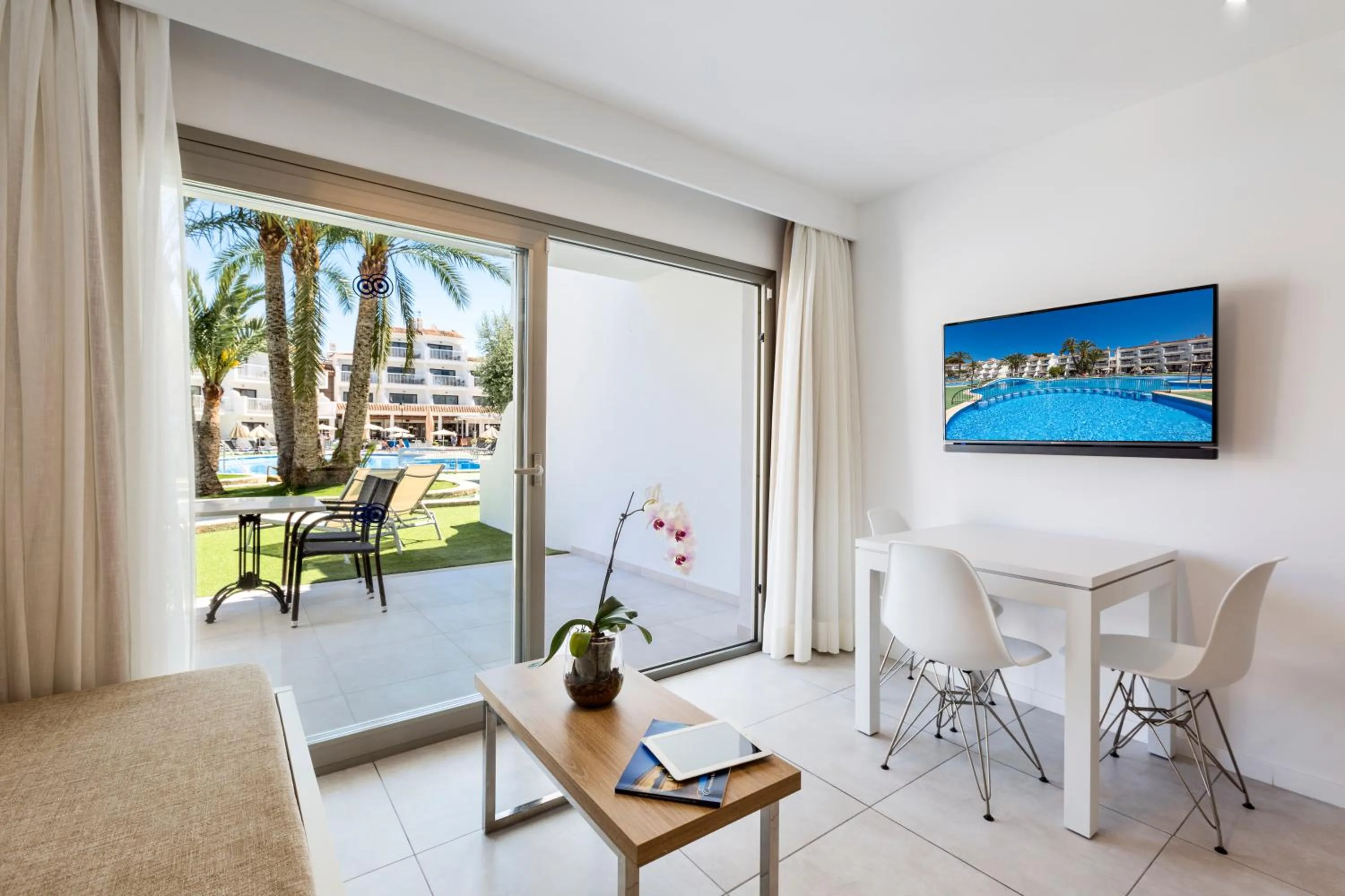 TV and multimedia in Playas Ca's Saboners