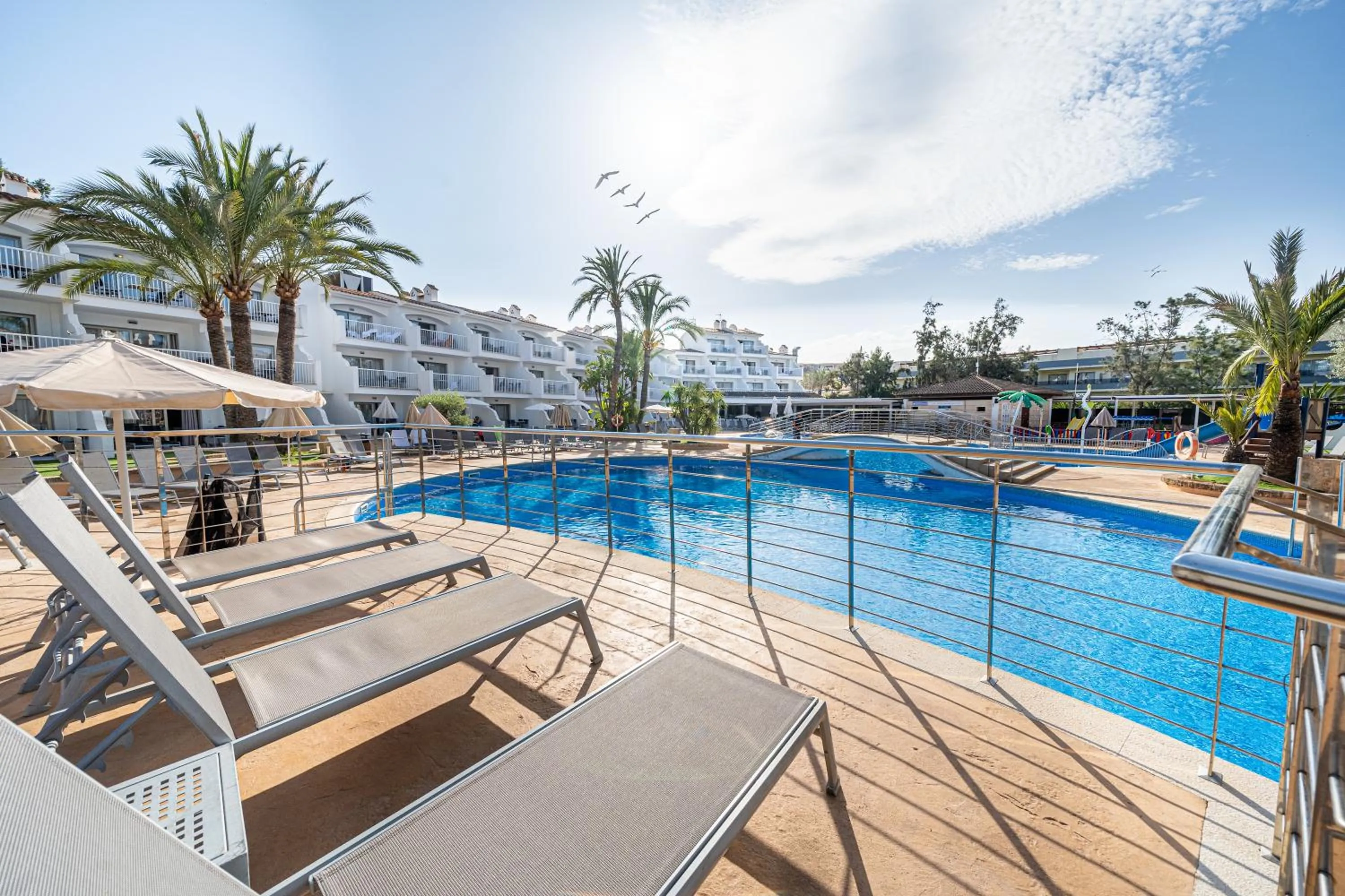 Swimming pool in Playas Ca's Saboners