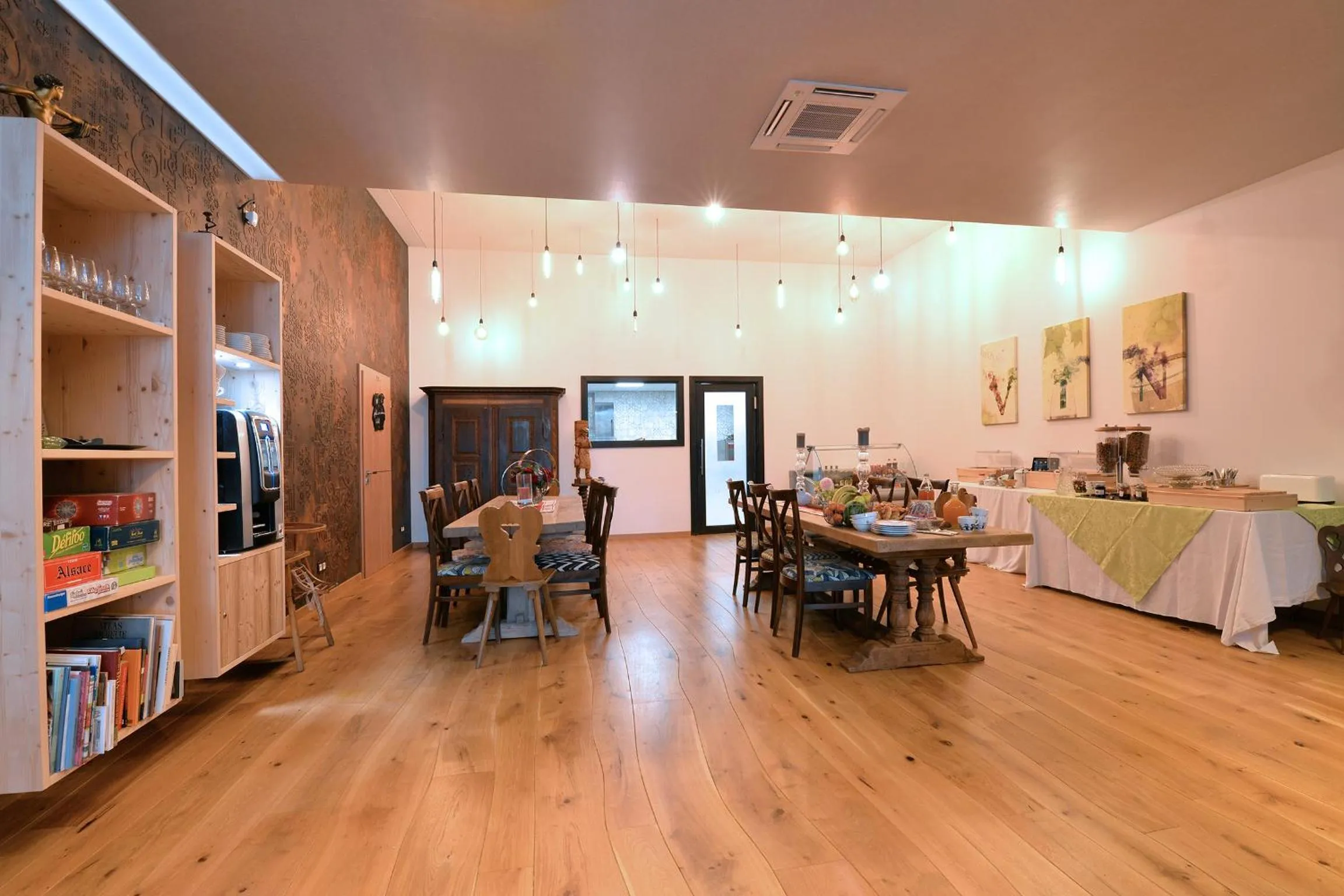 Dining area in L'éclos des vignes - Appartements haut de gamme avec Spa