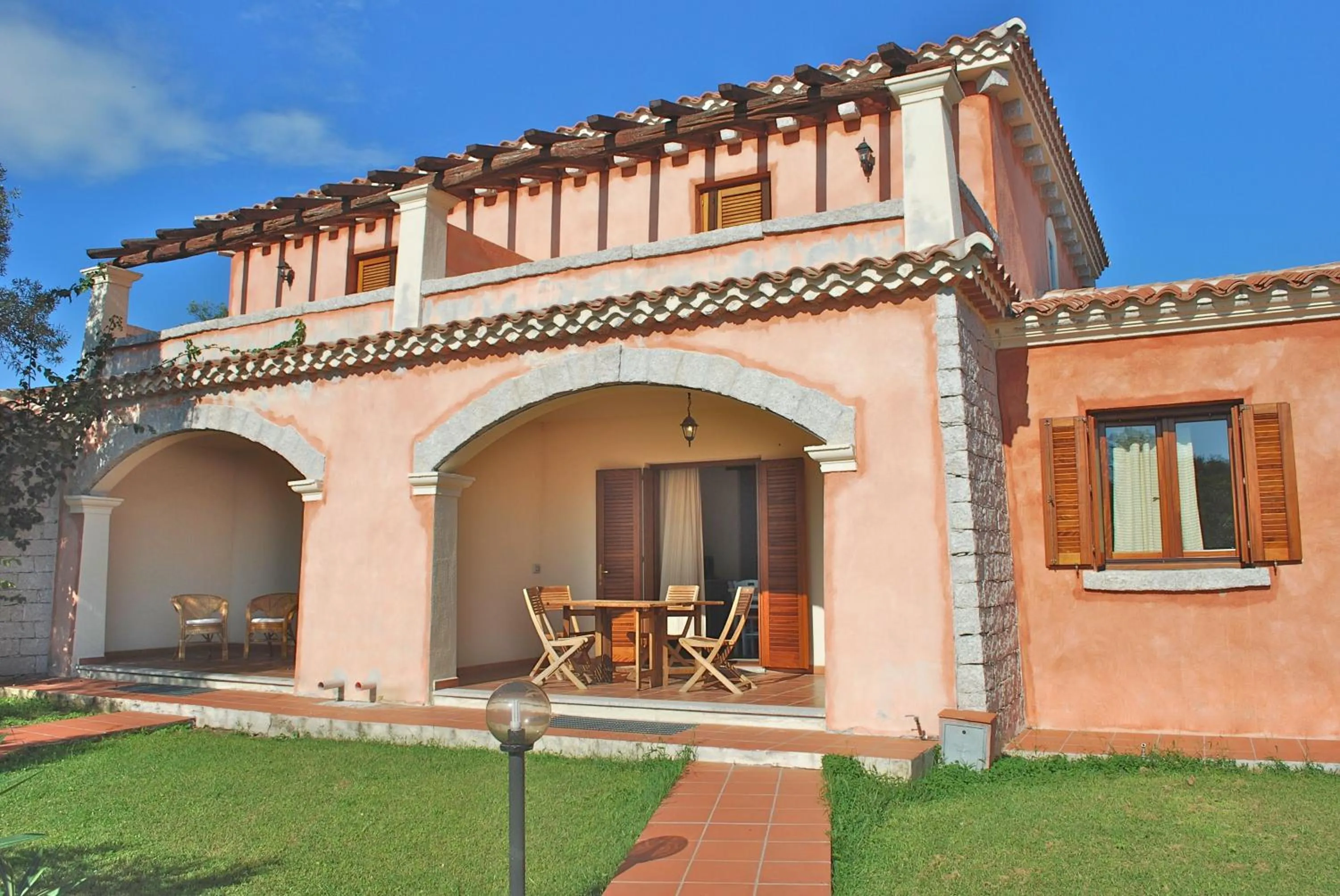 Property building in Vecchio Stazzo