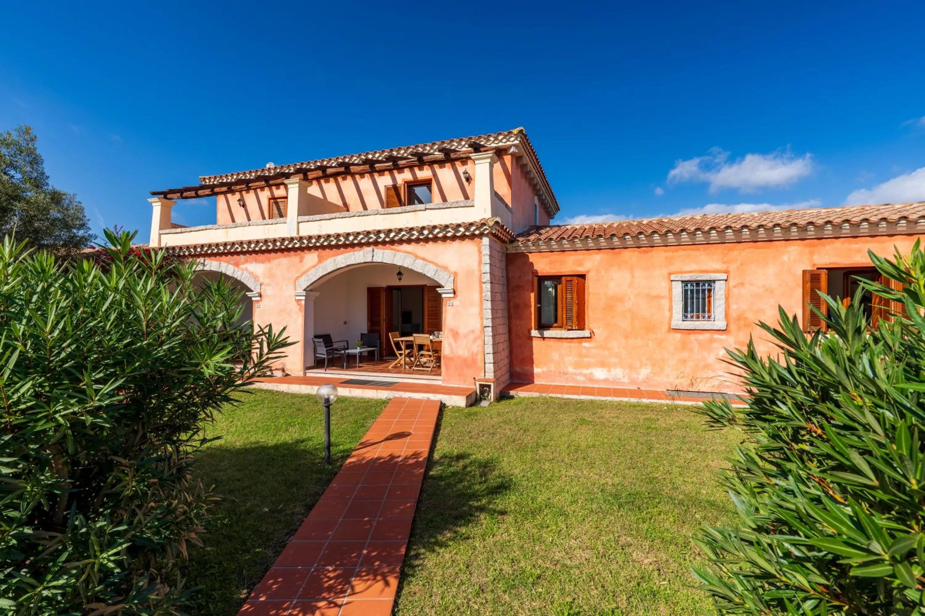 Property building in Vecchio Stazzo