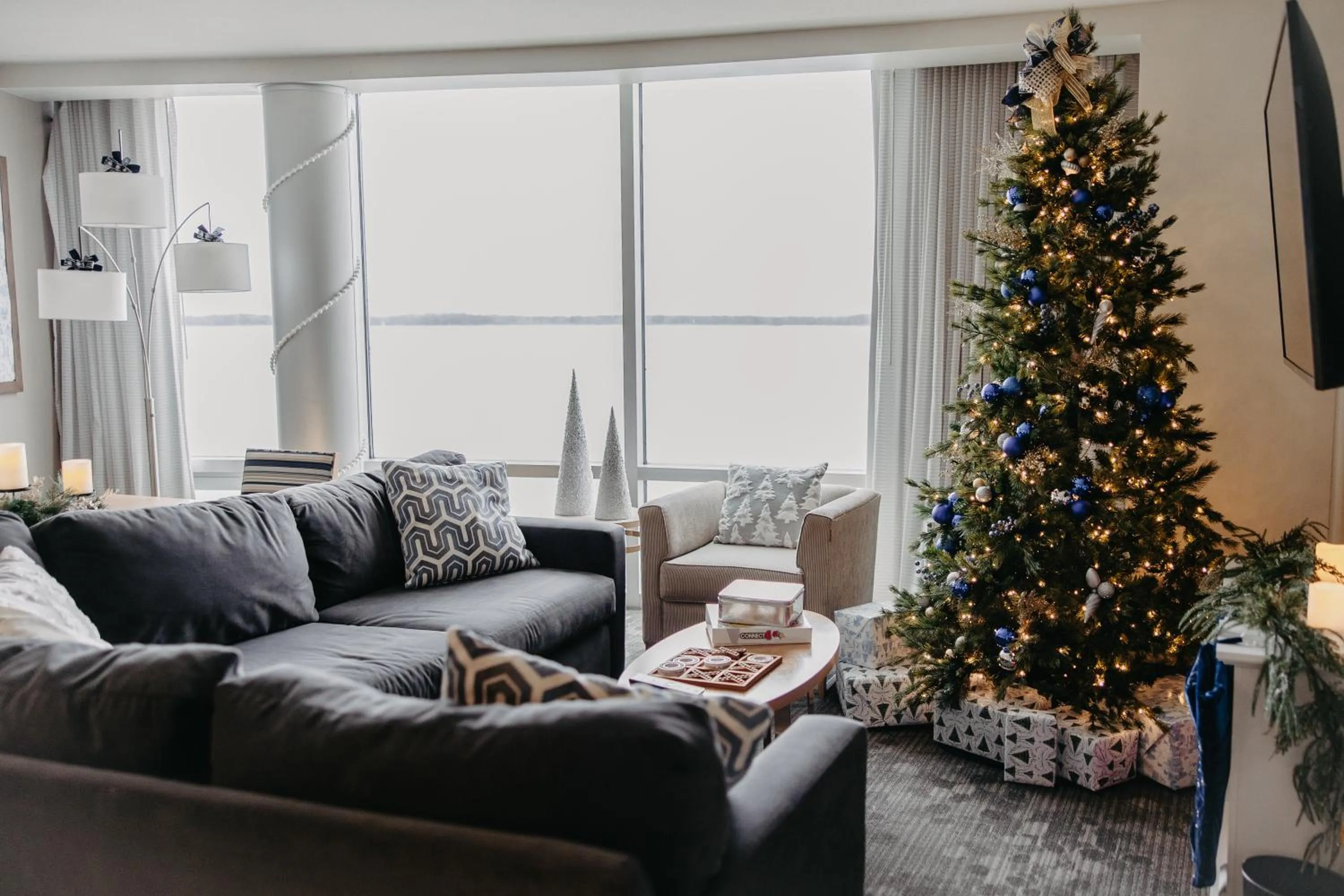 Family in Courtyard by Marriott Erie Bayfront