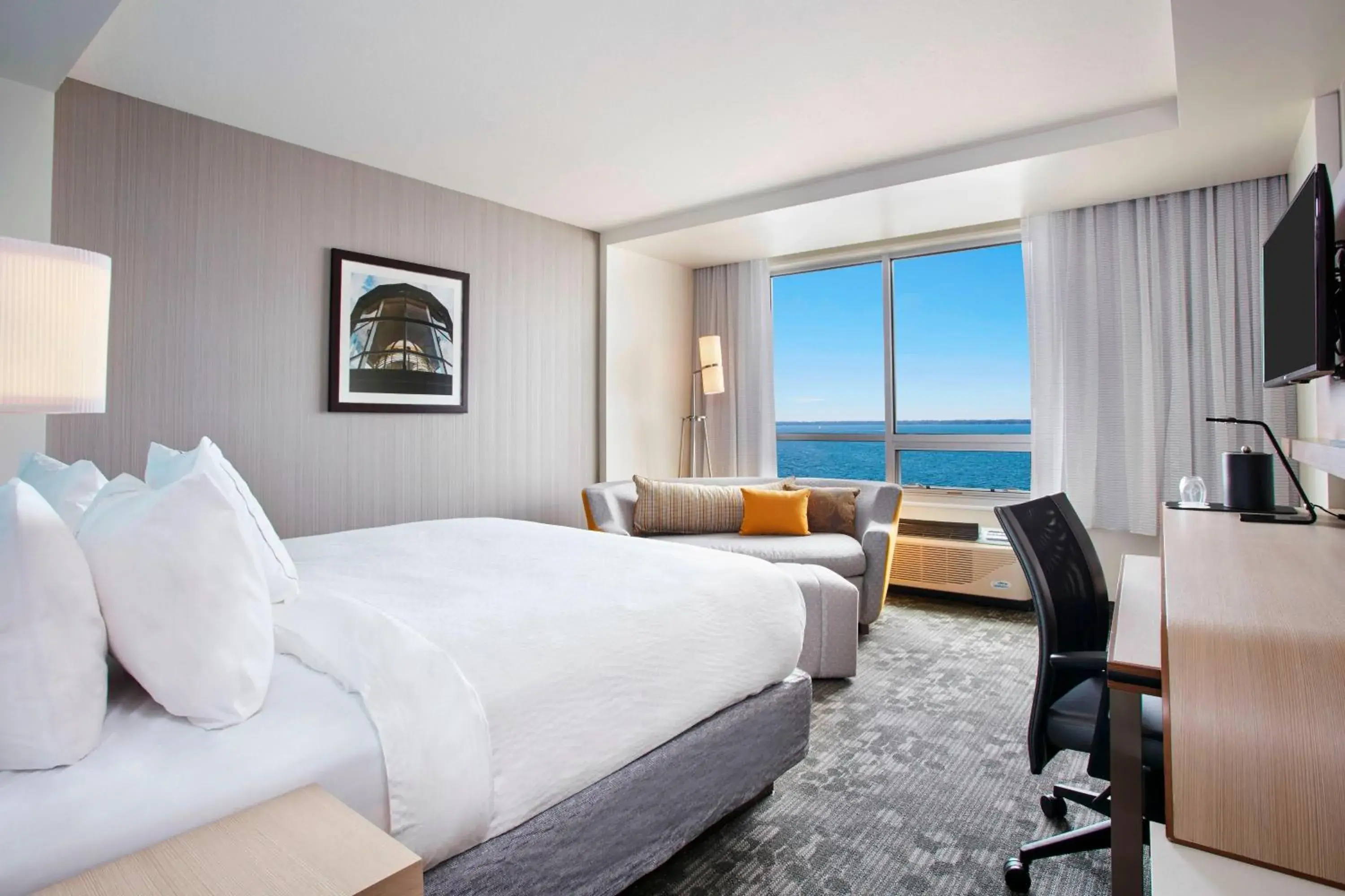 Deluxe Guest room, 1 King, Sofa bed, Bay view in Courtyard by Marriott Erie Bayfront Deluxe Guest room, 1 King, Sofa bed, Bay view in Courtyard by Marriott Erie Bayfront