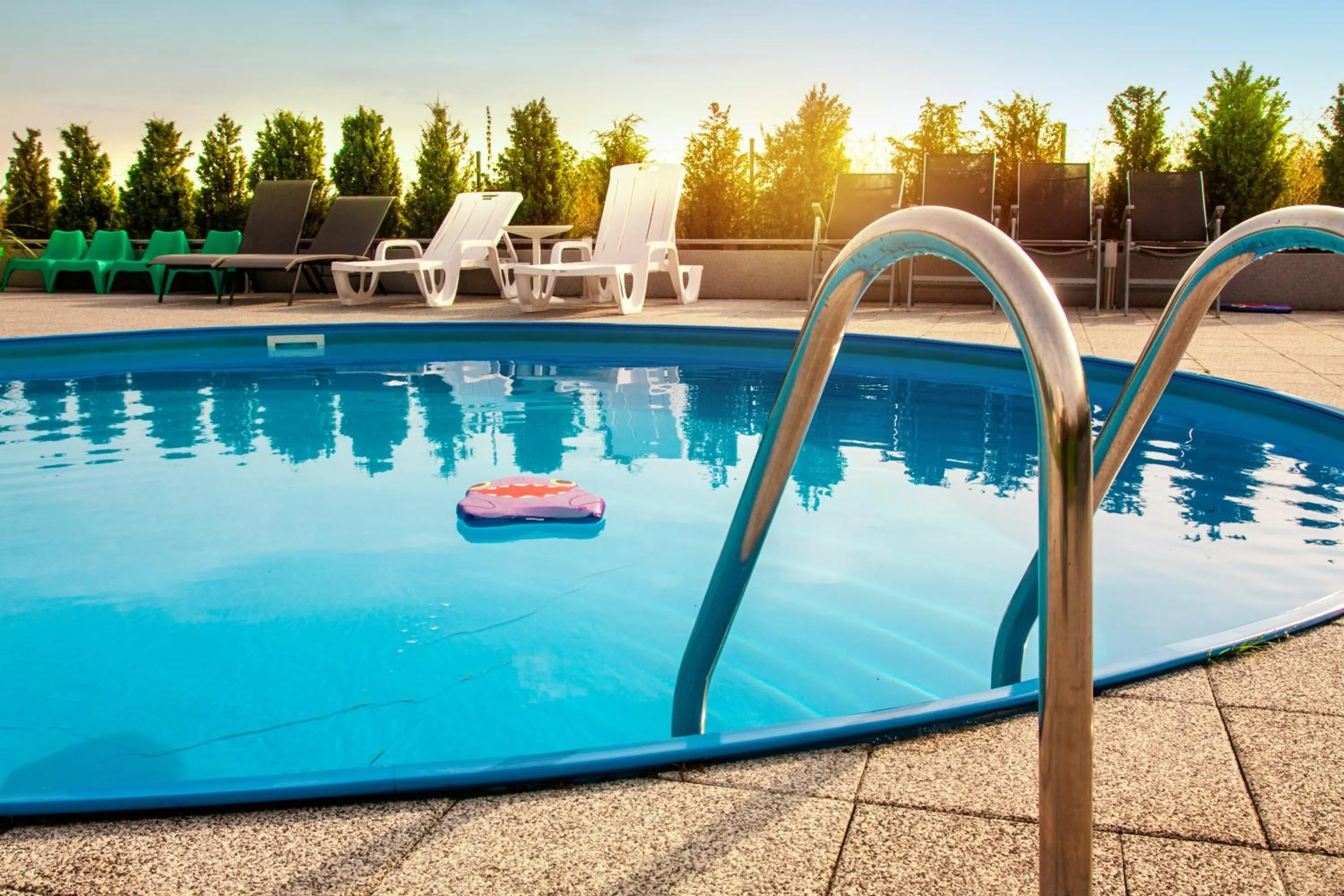 Swimming pool in Apartamenty Rodzinne Plater74