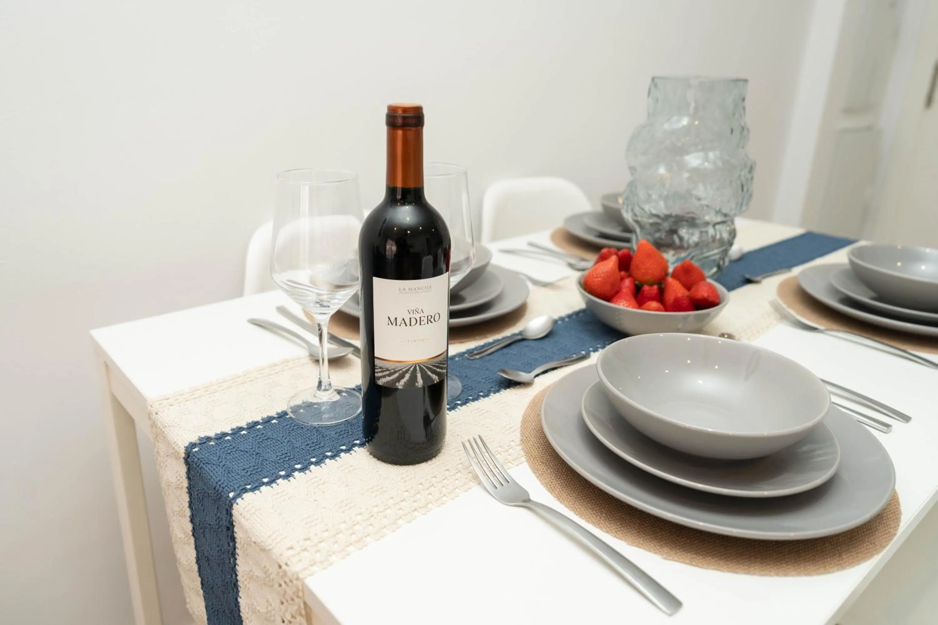 Dining area in Apartamentos Campo Del Príncipe