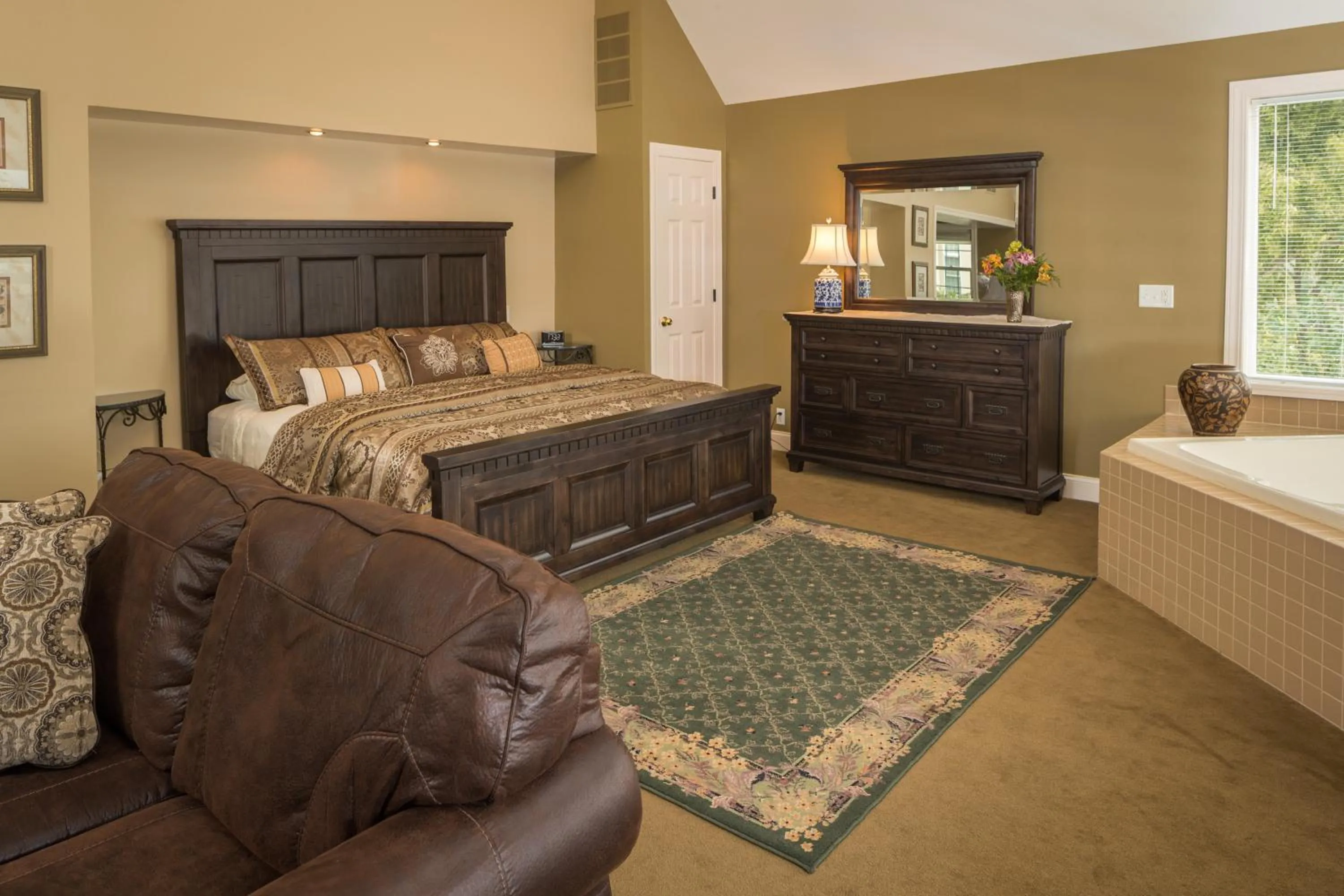 Bed in Goldmoor Inn & Resort