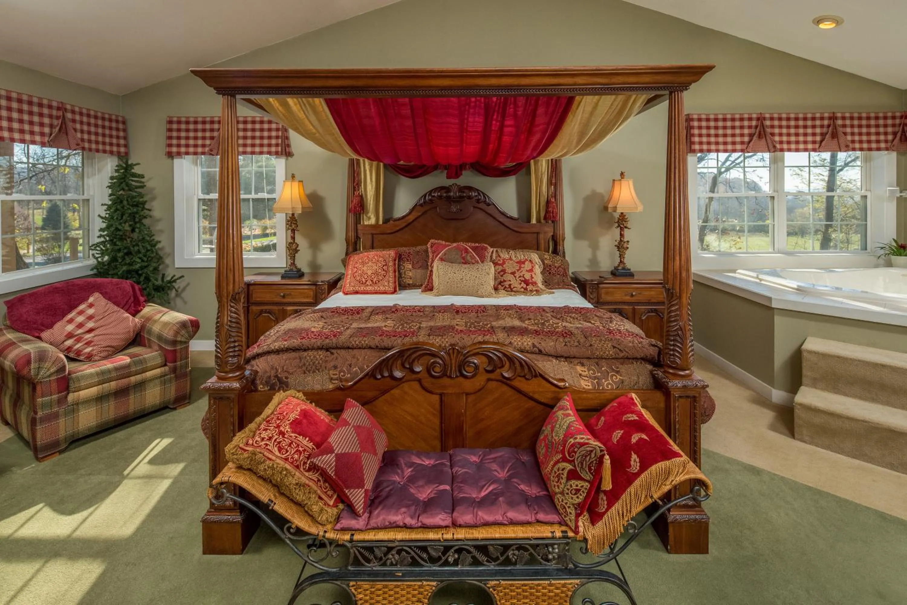 Bedroom, Bed in Goldmoor Inn & Resort