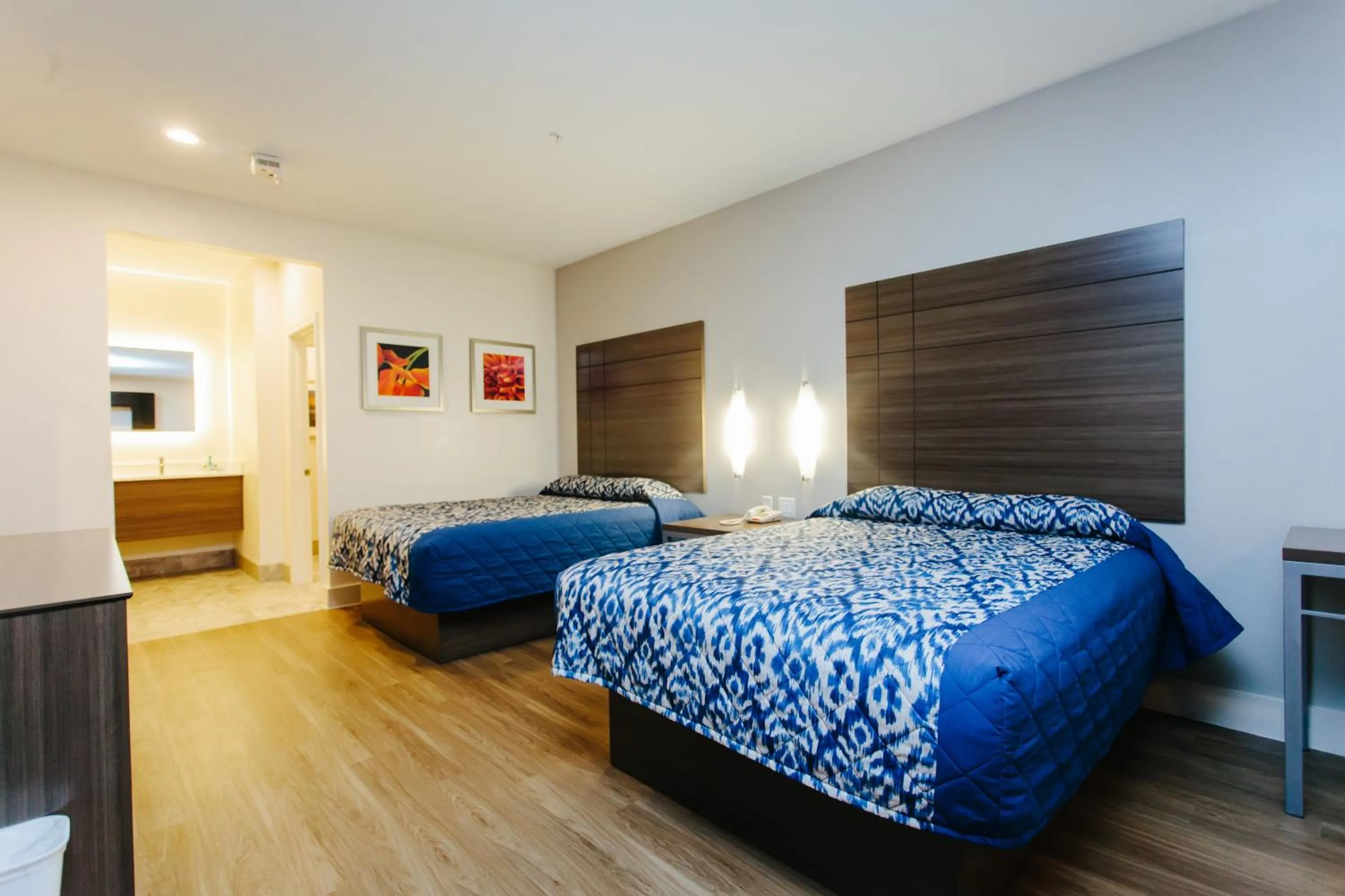 Photo of the whole room in Palace Inn Blue City Centre