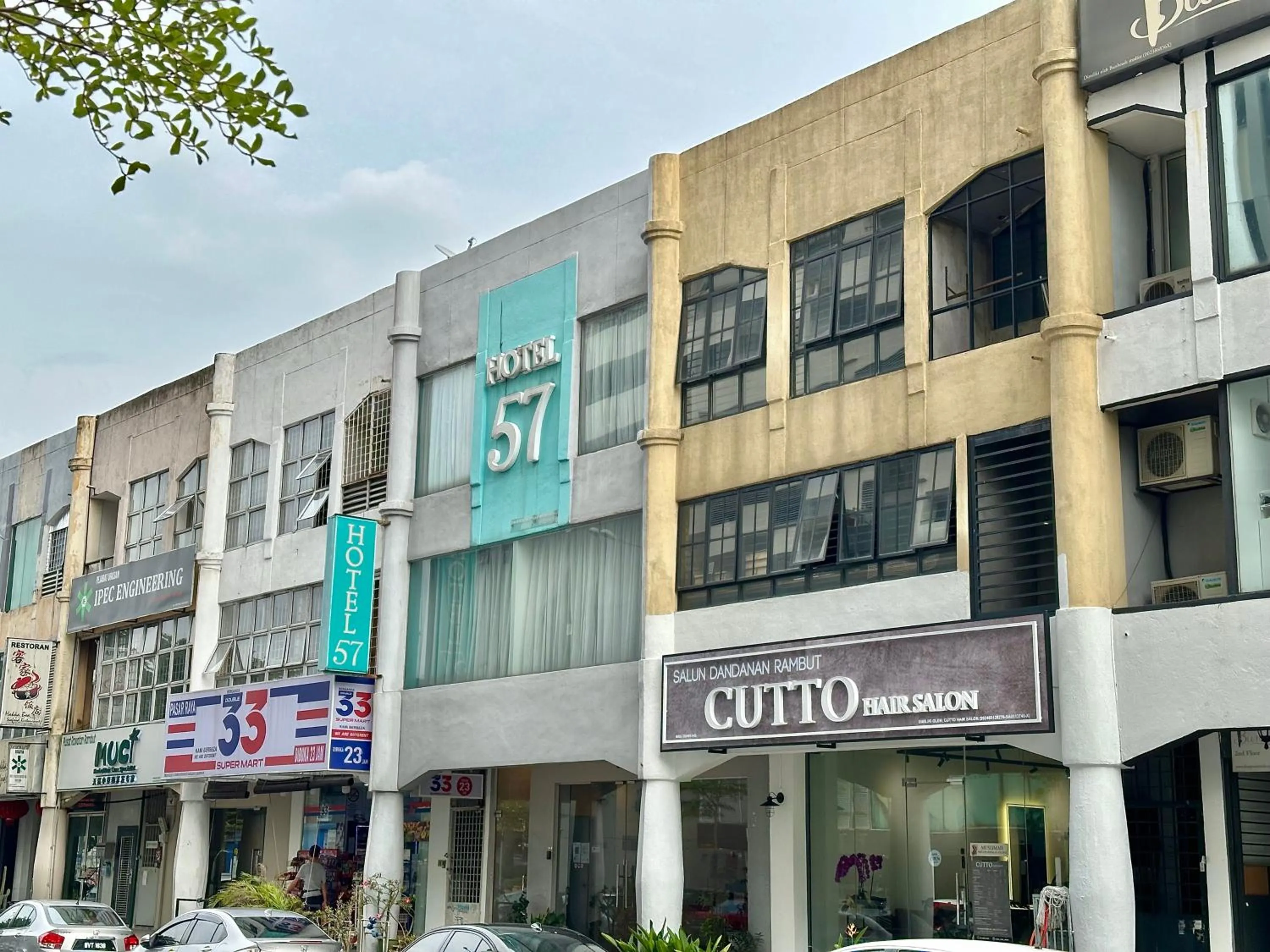 Property building in Hotel 57 Subang Jaya