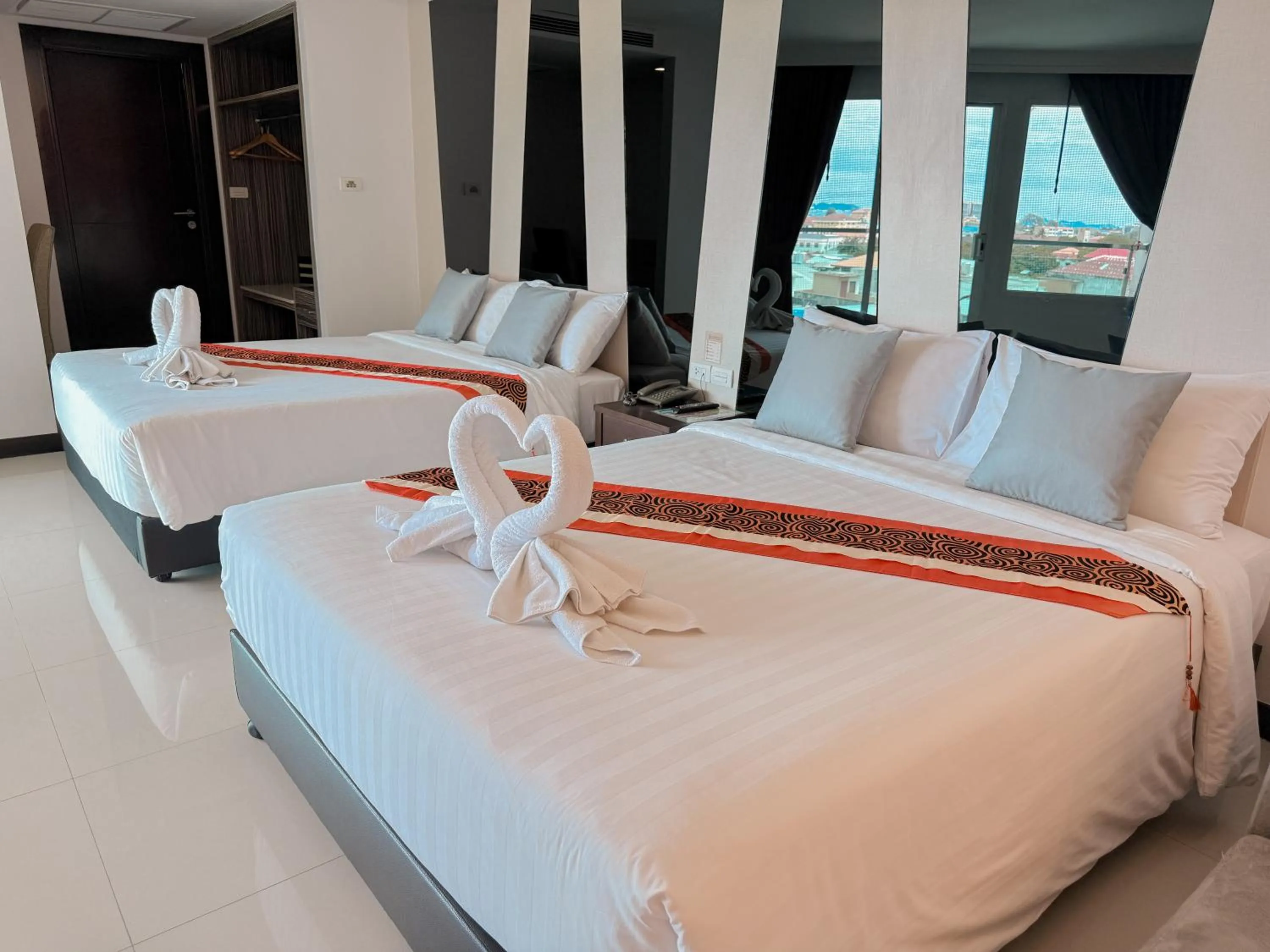 Bed in Vareena palace hotel