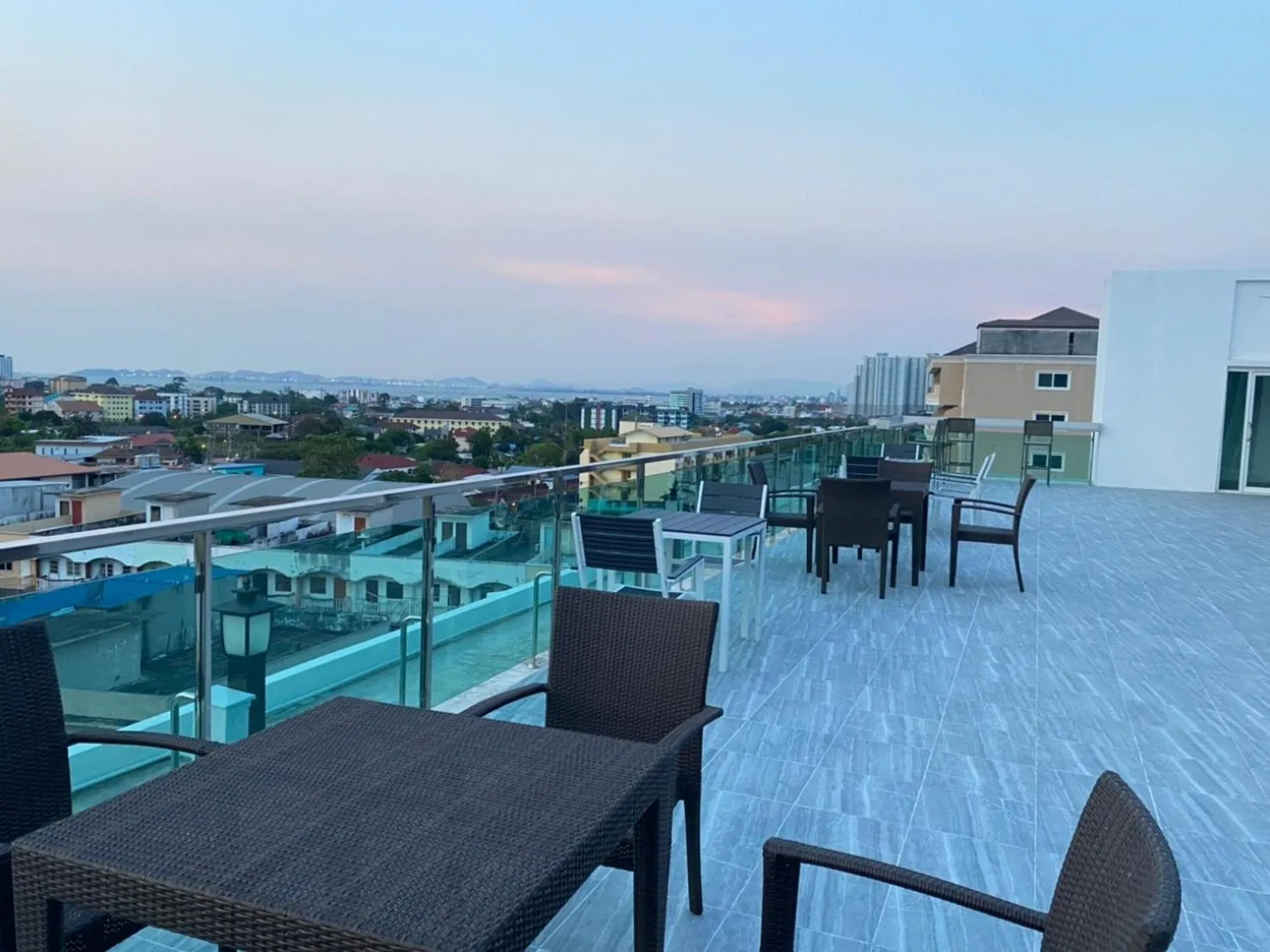 Vareena palace hotel