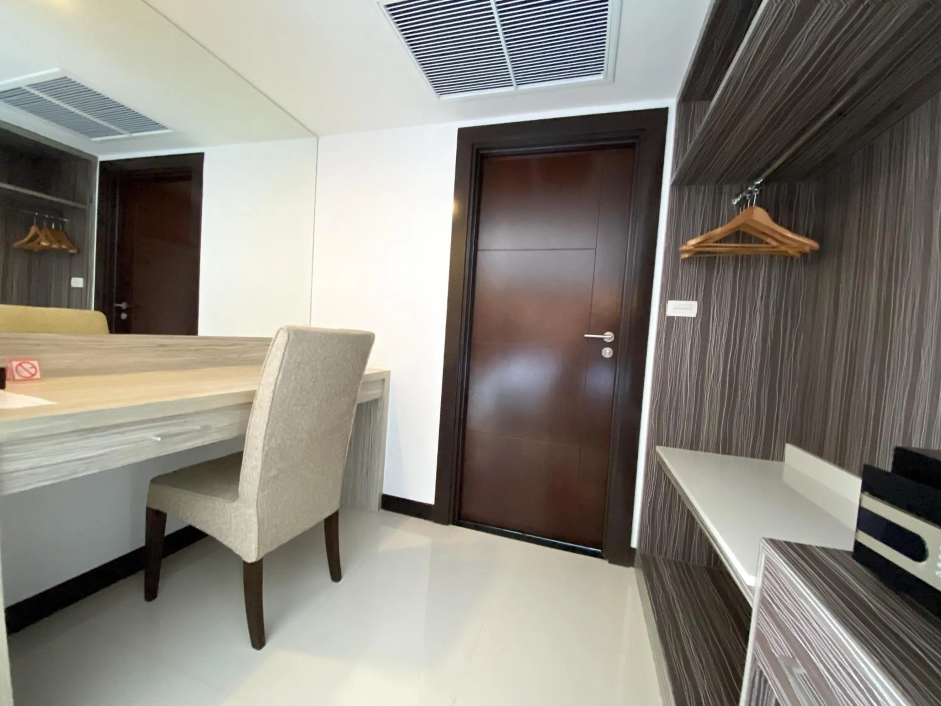 Vareena palace hotel