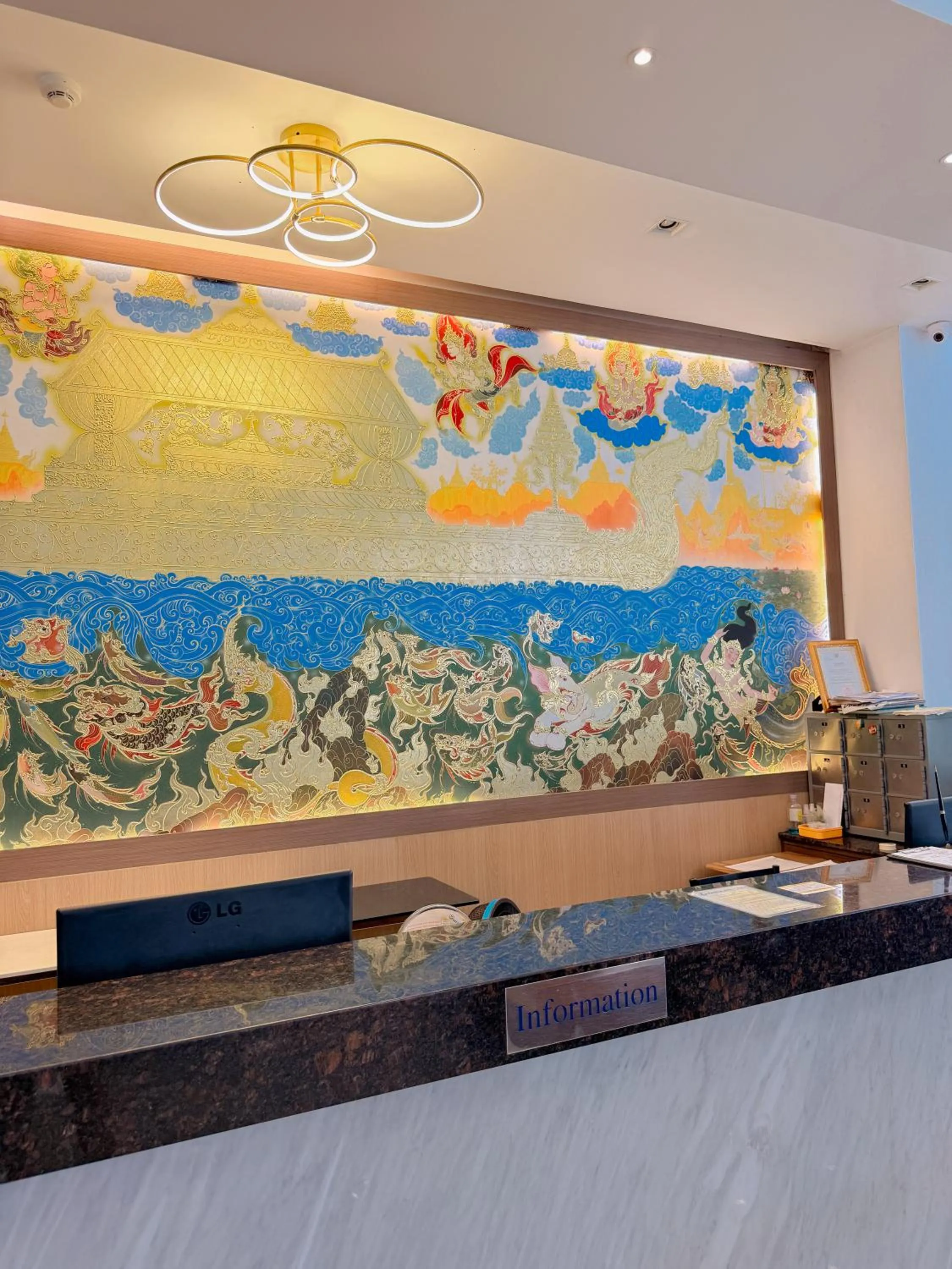 Vareena palace hotel