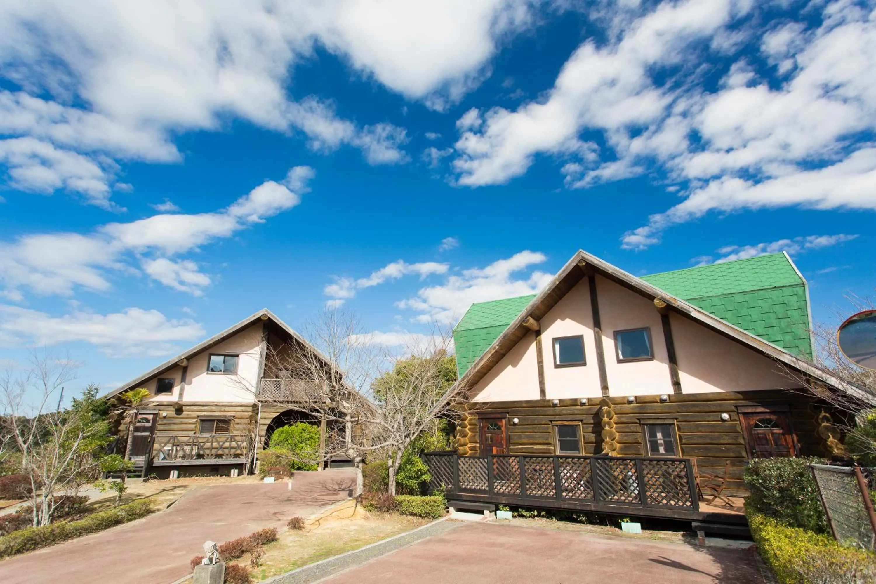 Property building in Fiore Shima