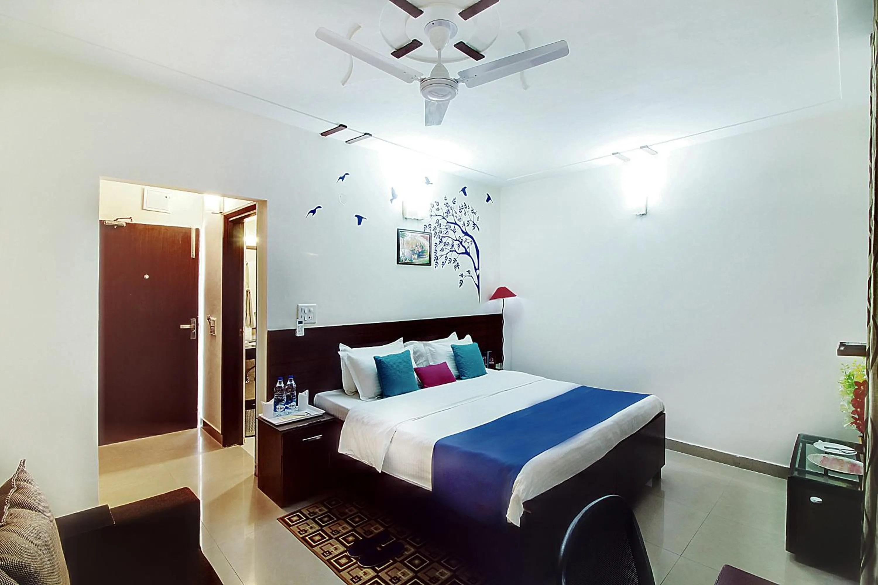Bed in STAAYZ Premium Gurgaon