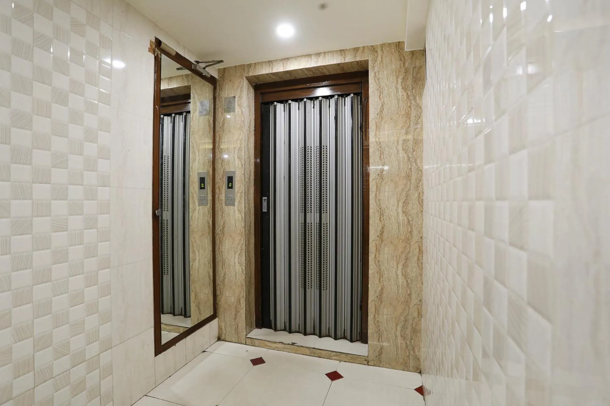 elevator in FabHotel SK