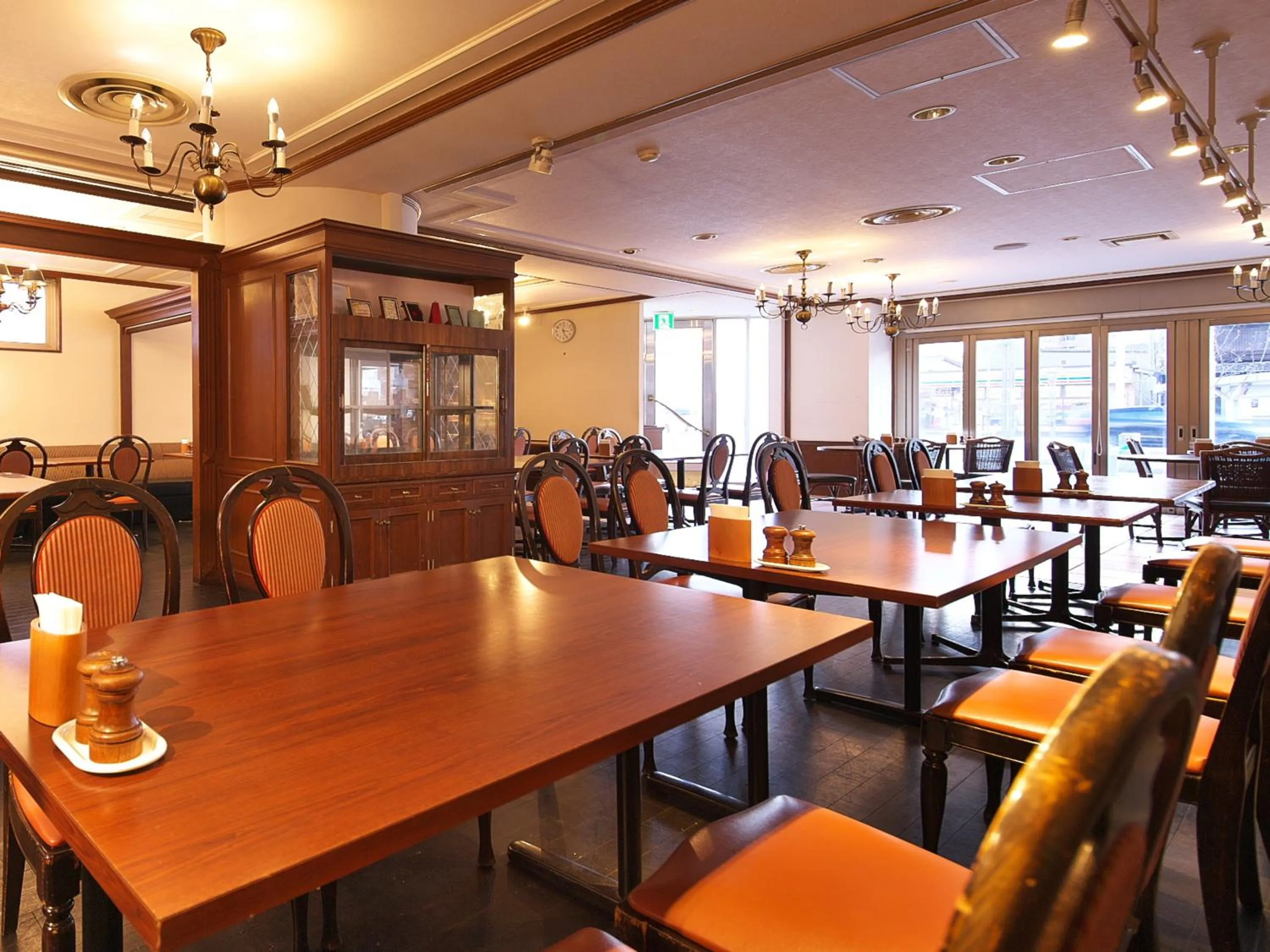 Restaurant/Places to Eat in Apa Hotel Owari Ichinomiya Eki-Mae