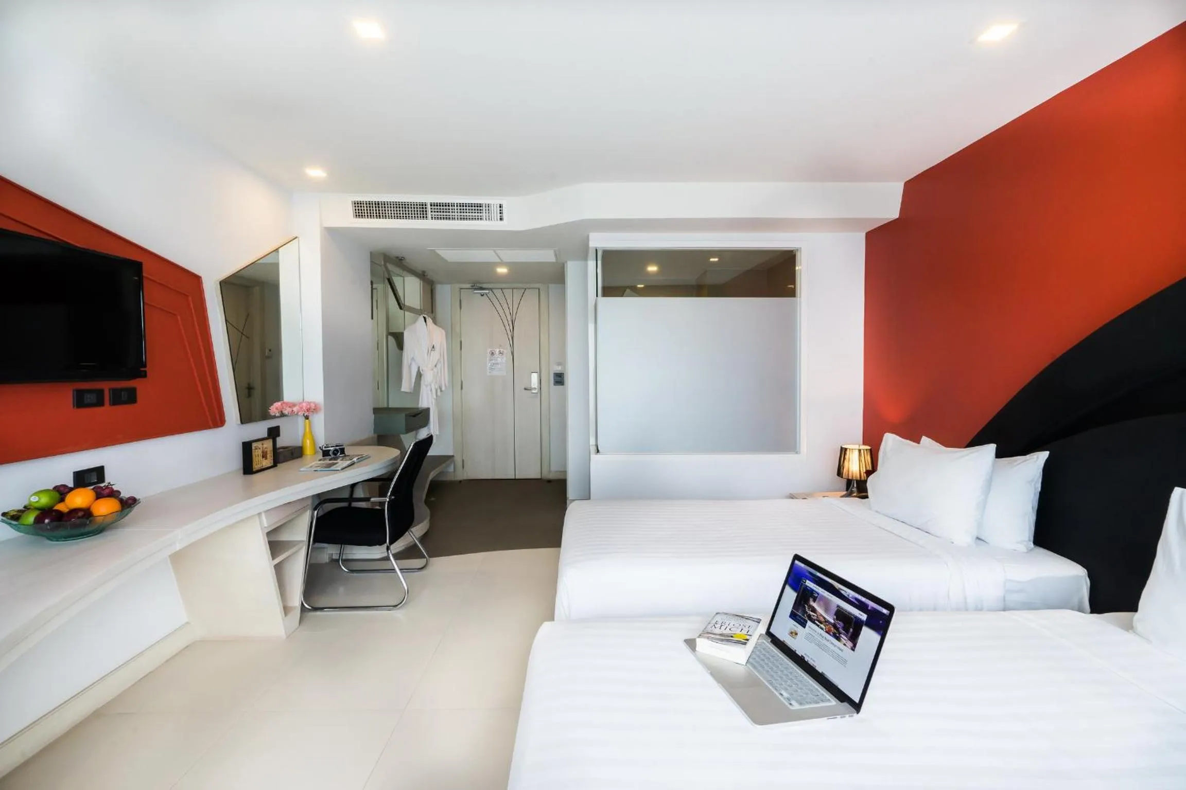 Shower, Bed in Blue Boat Hotel JC