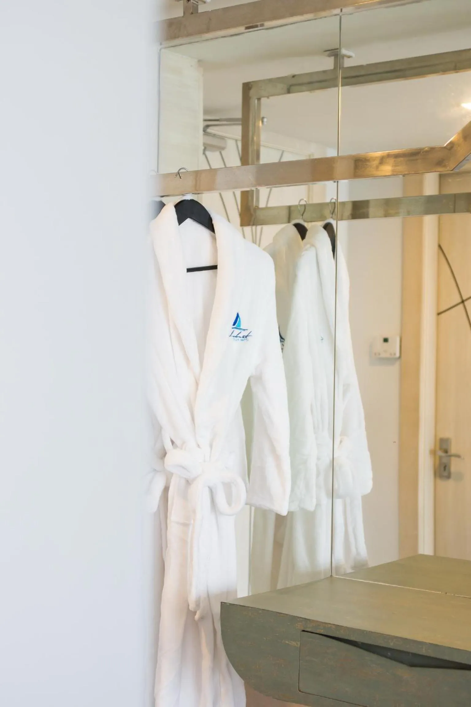 Decorative detail in Blue Boat Hotel JC