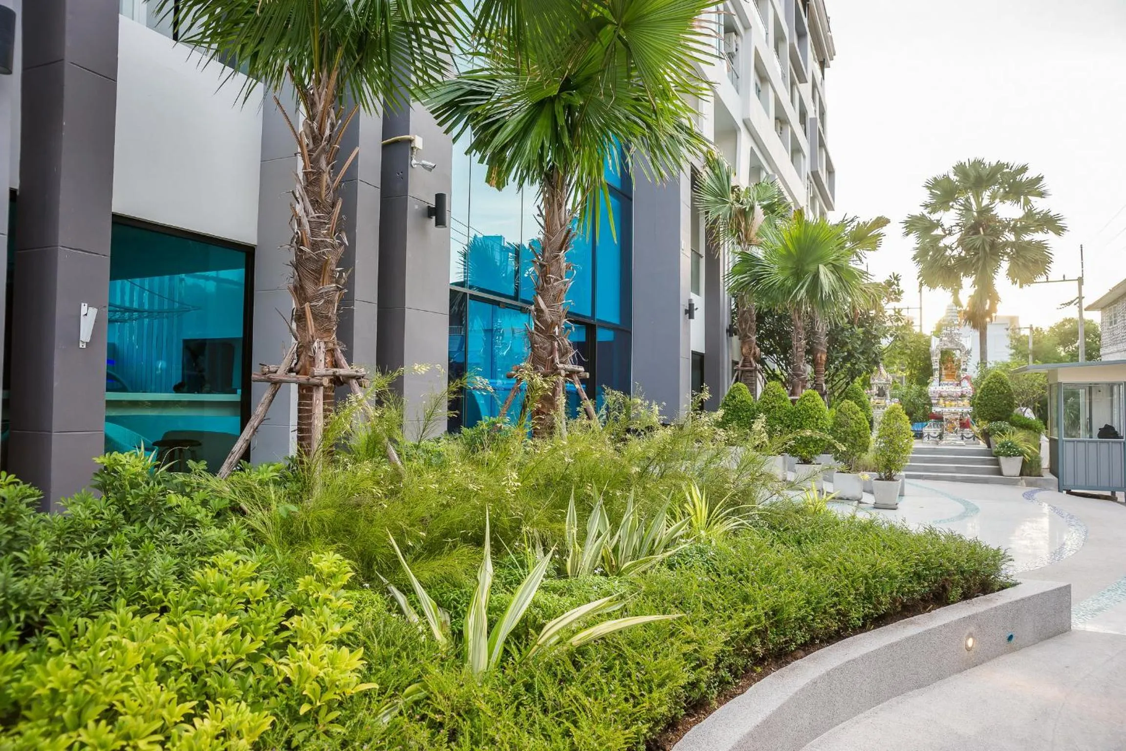 Facade/entrance in Blue Boat Hotel JC