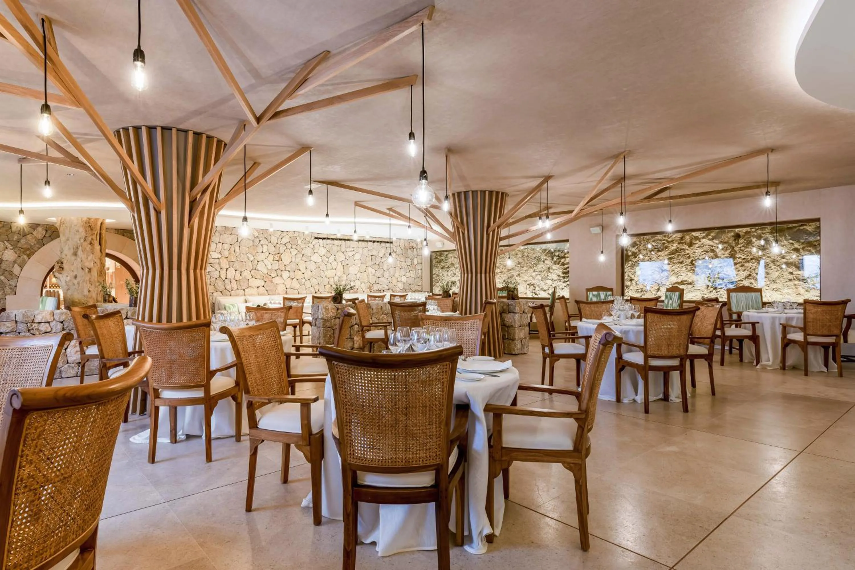 Restaurant/places to eat in Finca Ratxo Hotel, member of Melia Collection