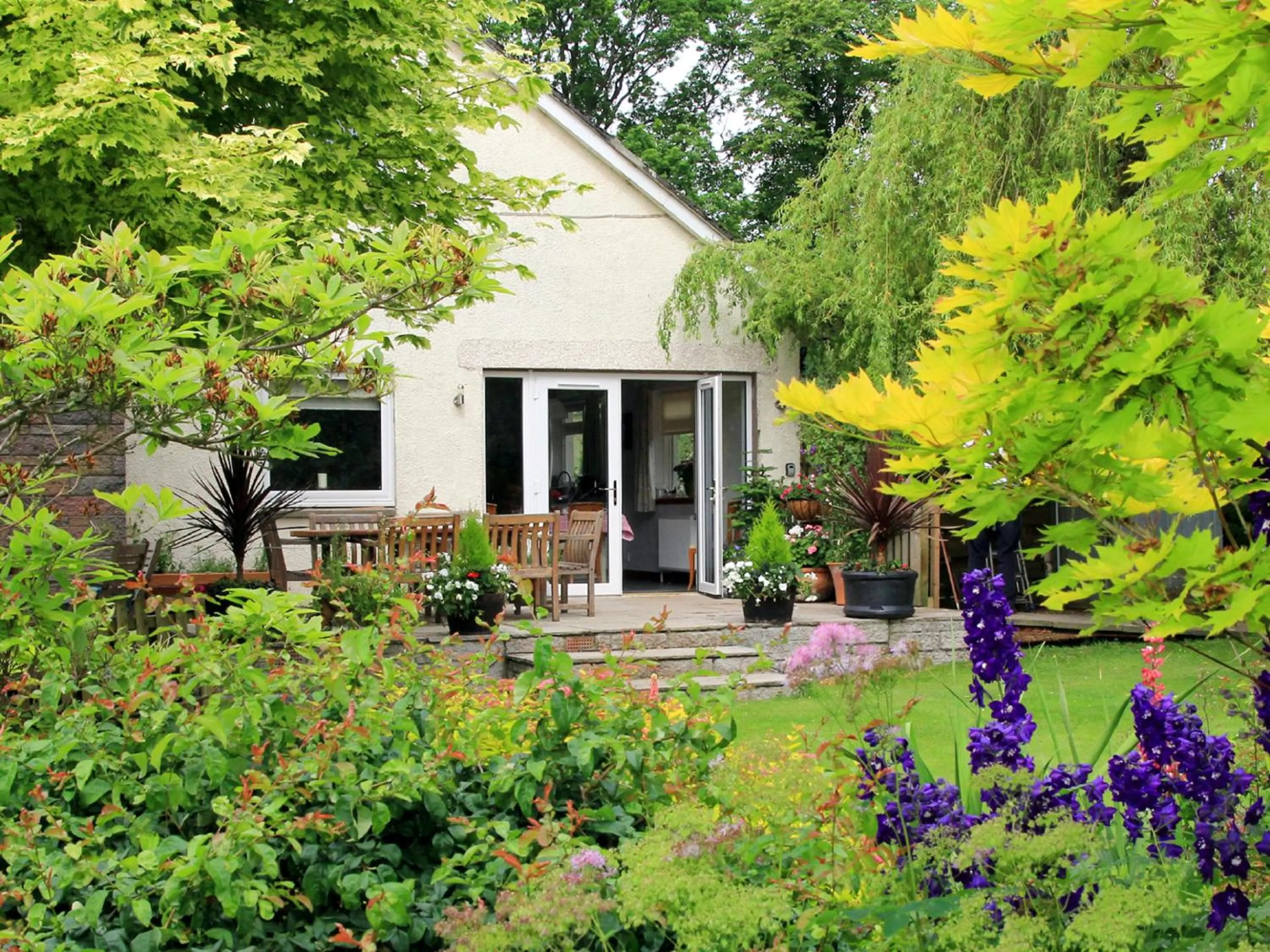 Garden in Westacre Bed & Breakfast